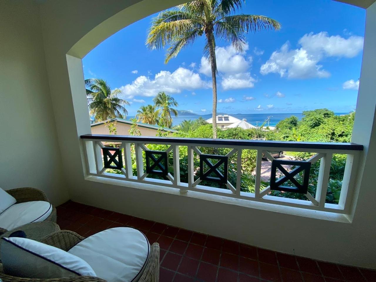 Deluxe Double or Twin Room with Sea View photo 2