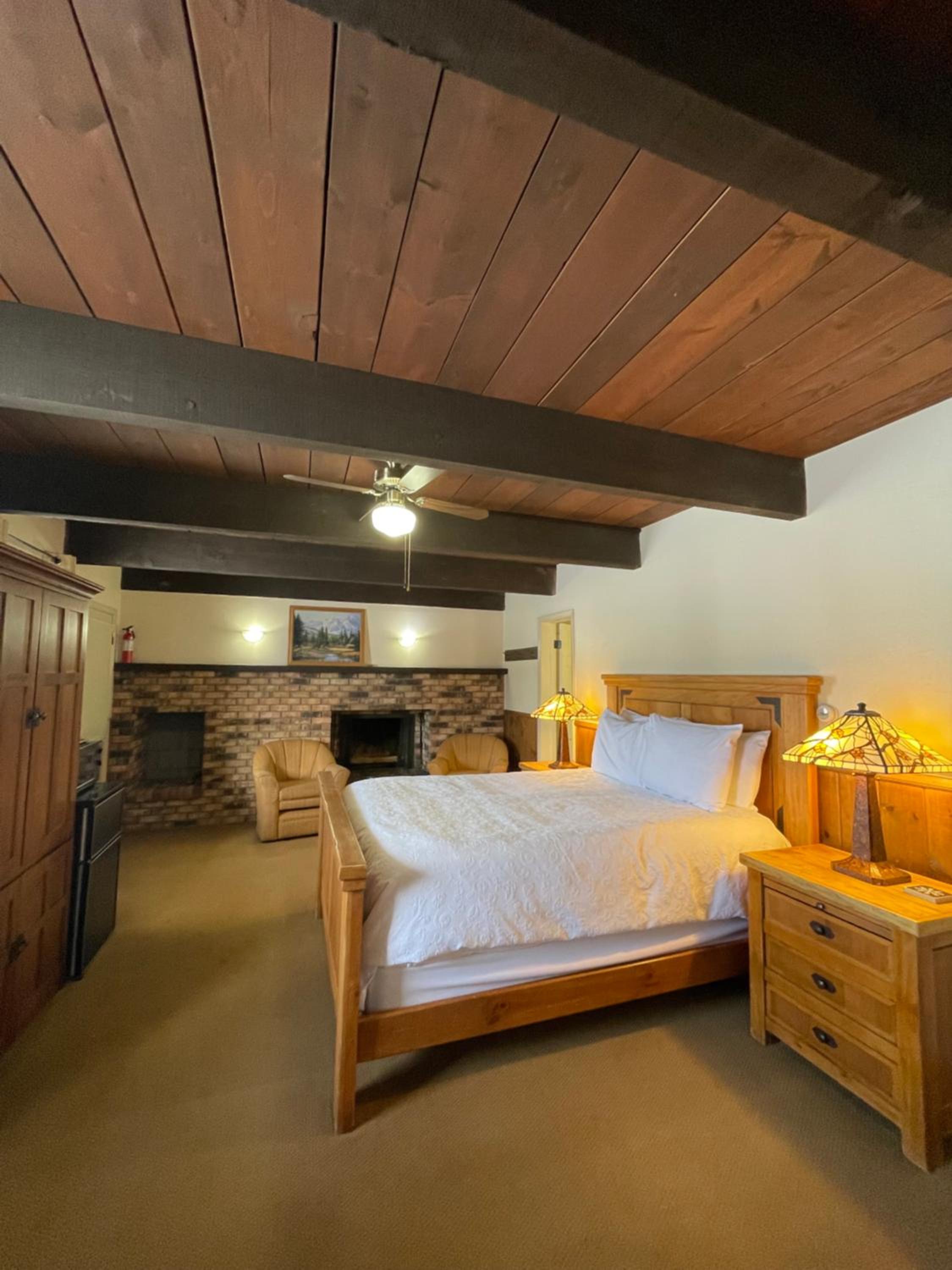 Quadruple Room with Mountain View photo 1