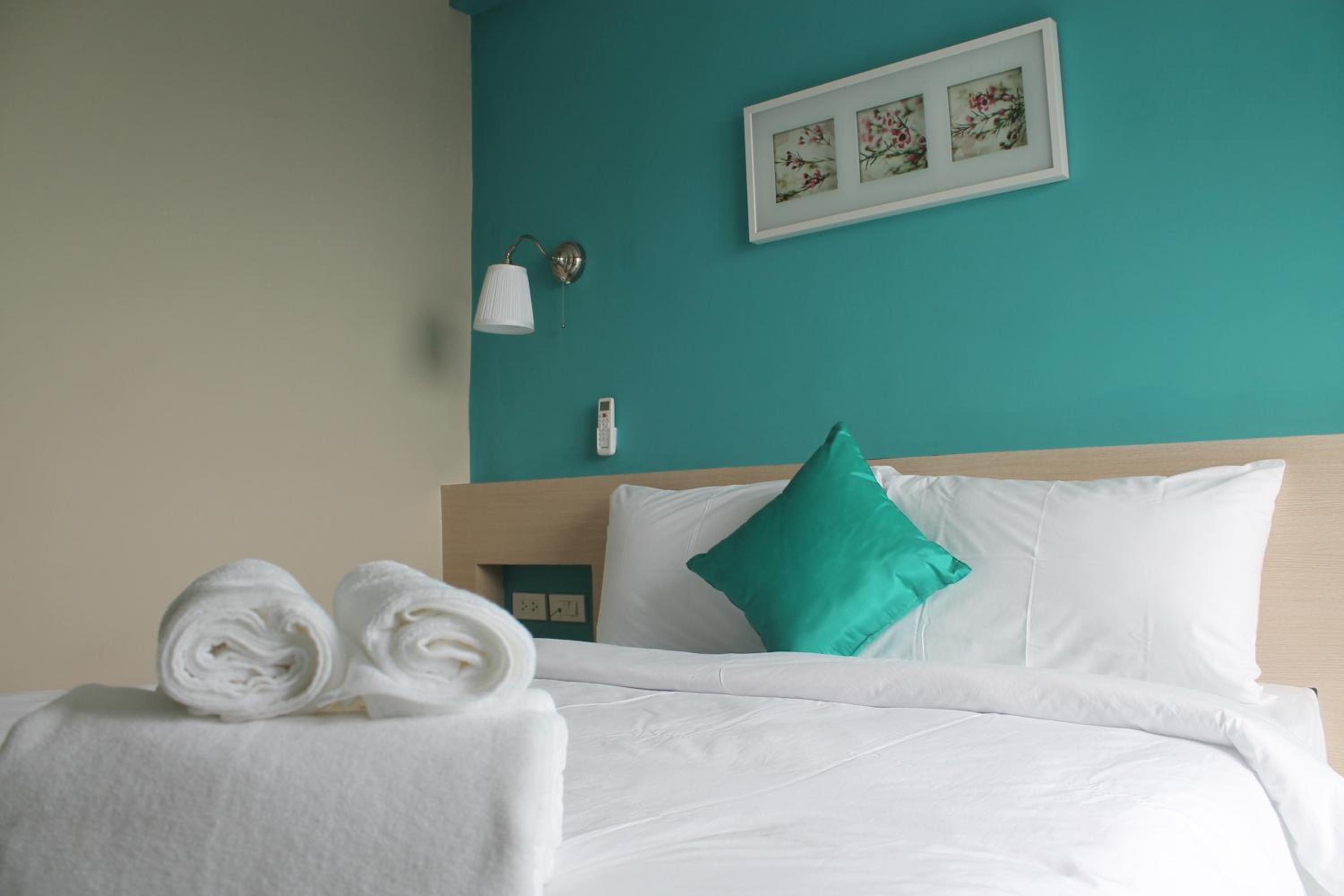 Standard Double Room - Photo 14