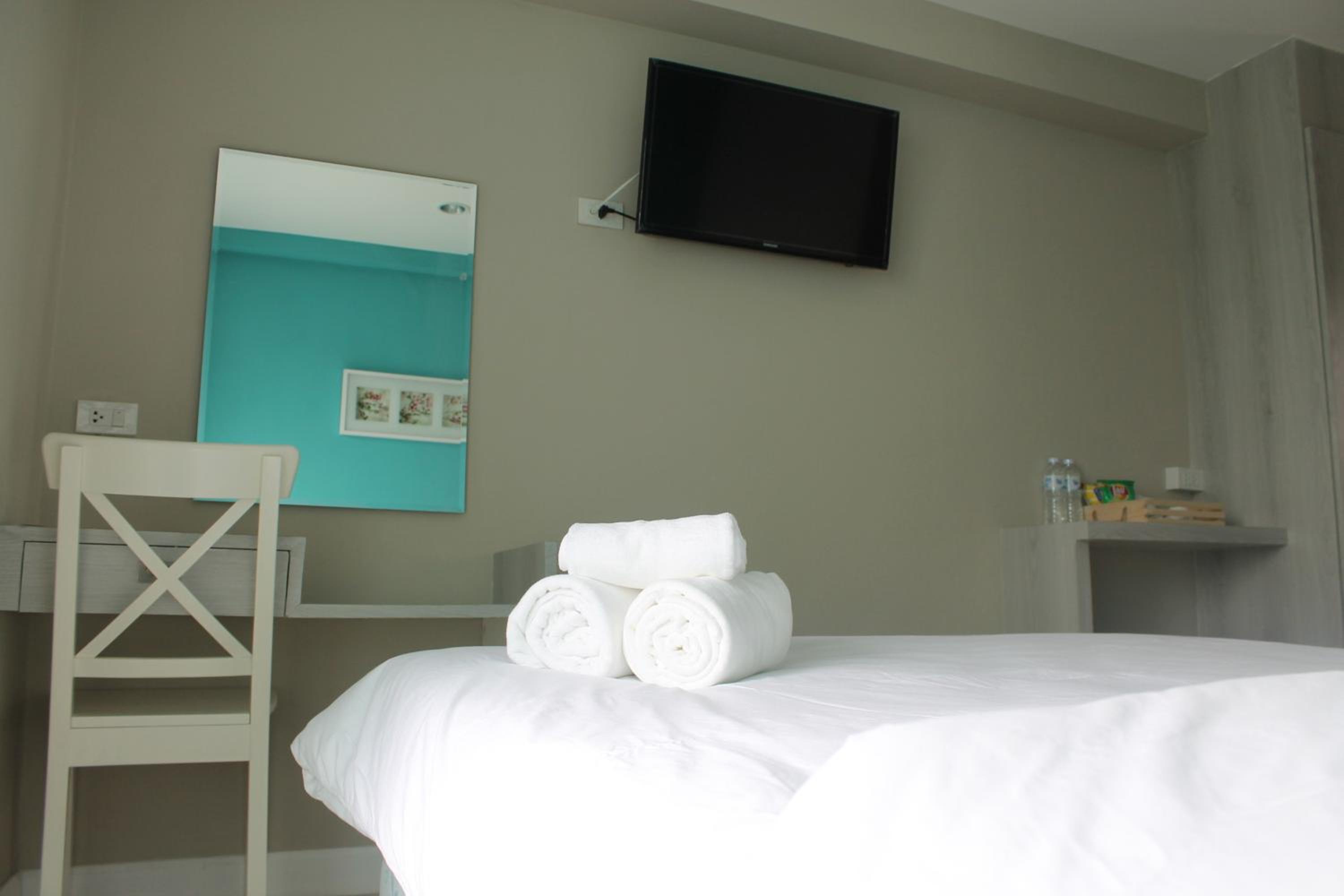 Standard Double Room - Photo 3