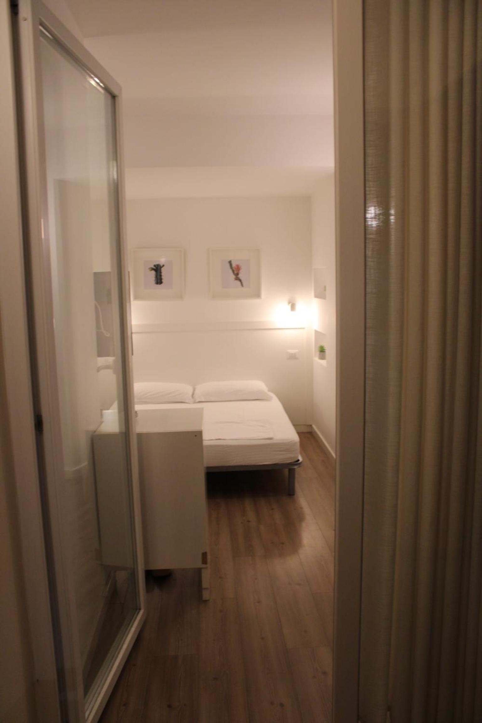 Double Room with Balcony photo 2