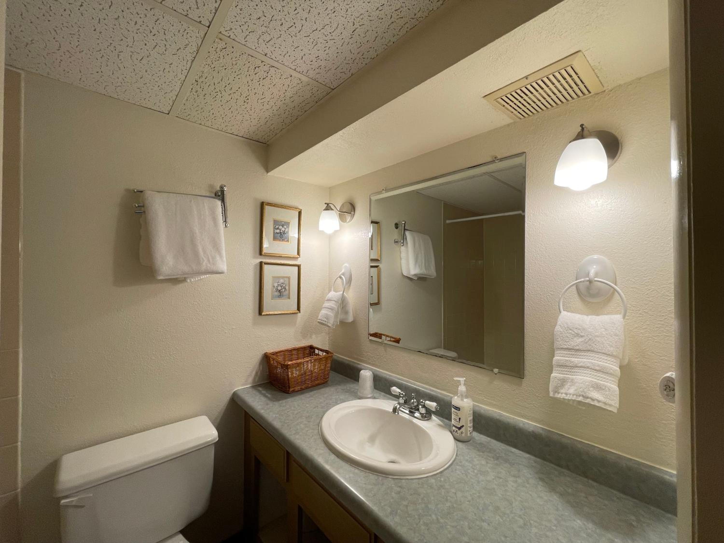 Quadruple Room with Balcony photo 3