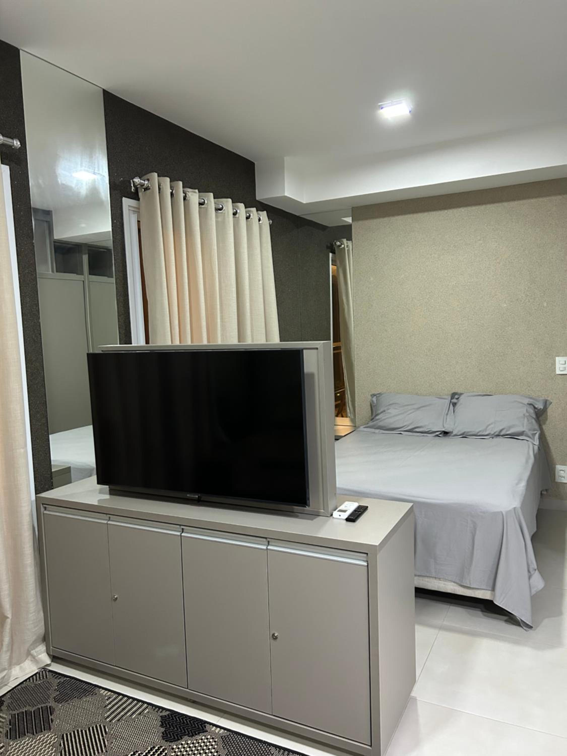 Apartment with Balcony - Photo 10