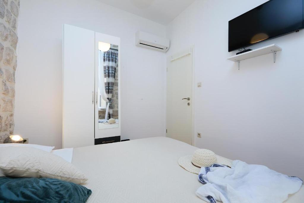 Comfort Two-Bedroom Apartment photo 2