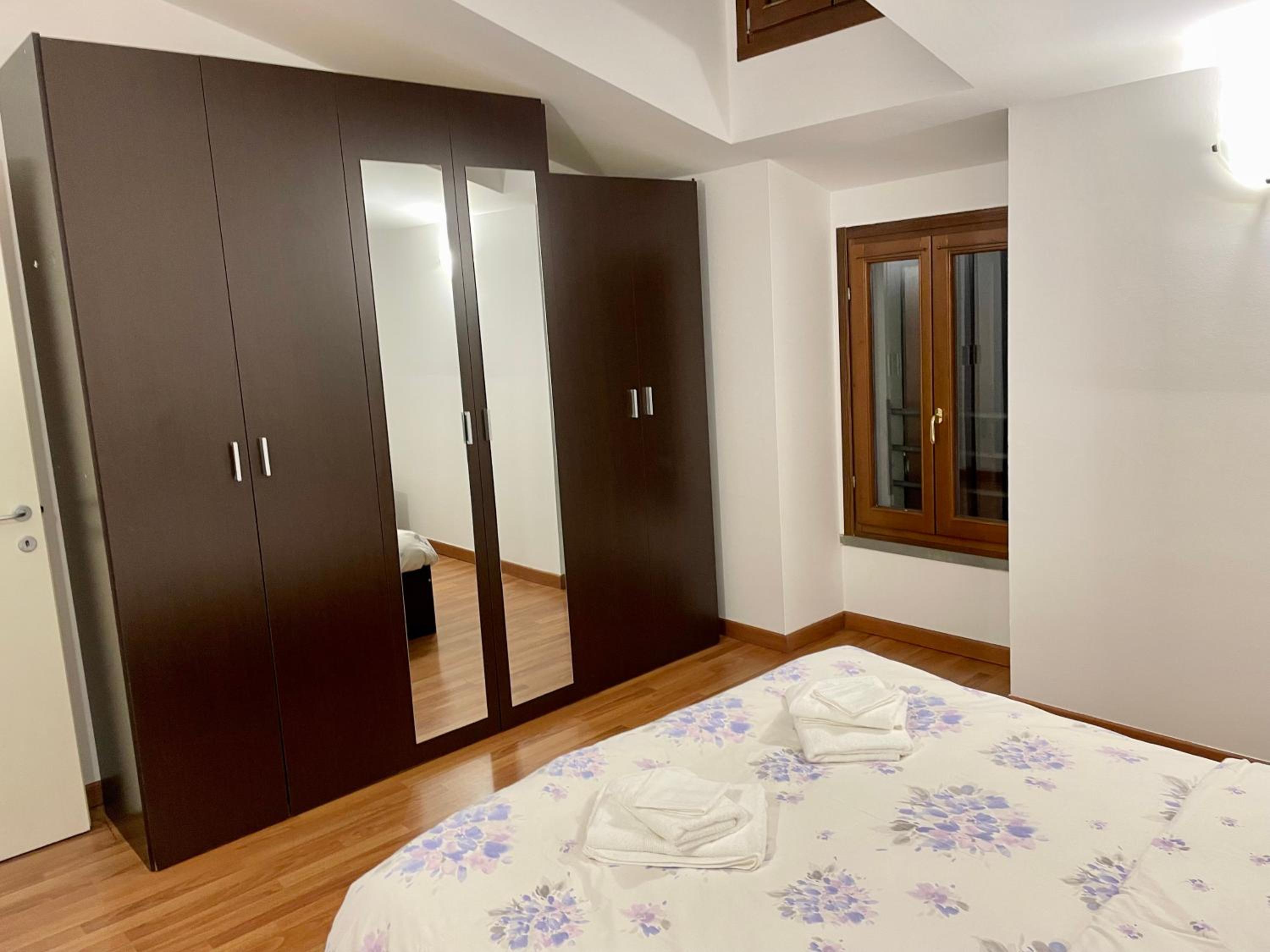 Double Room - Photo 2