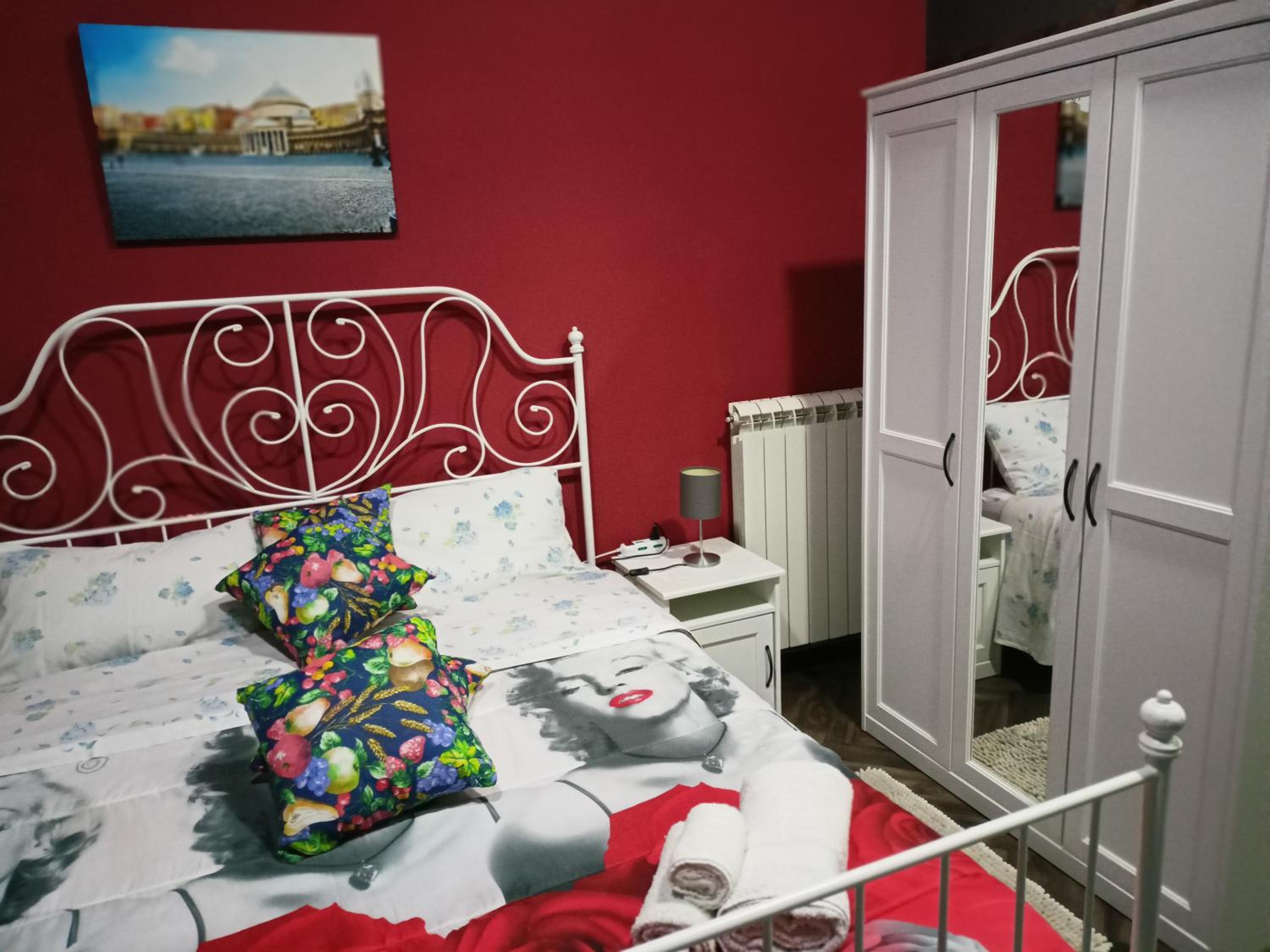 Double Room with Balcony - Photo 42