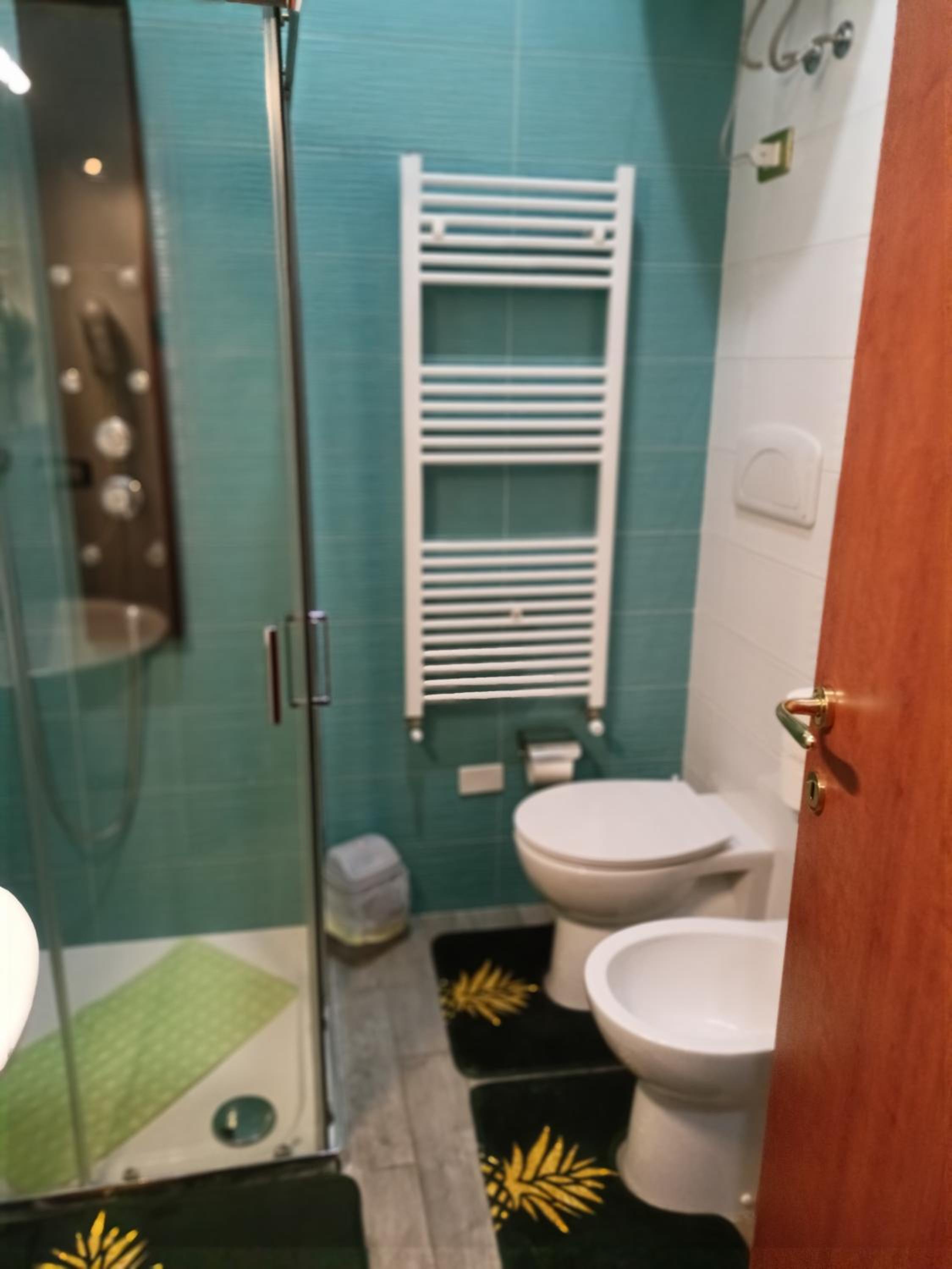 Double Room with Balcony - Photo 30