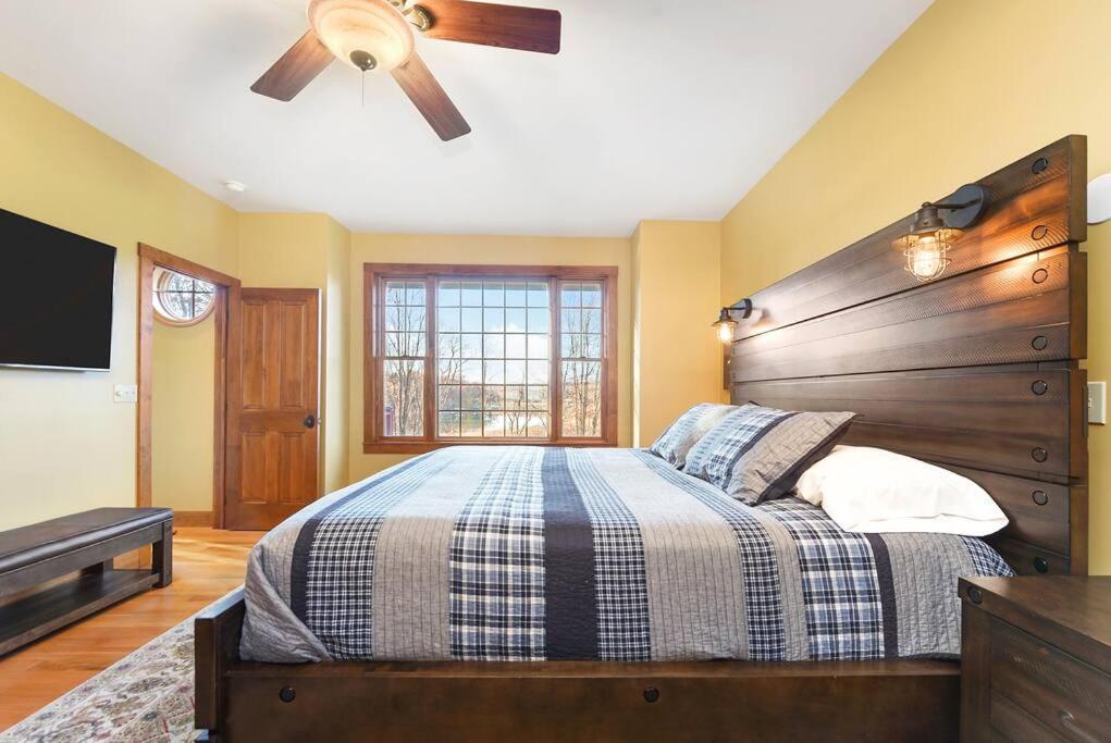Four-Bedroom House photo 3