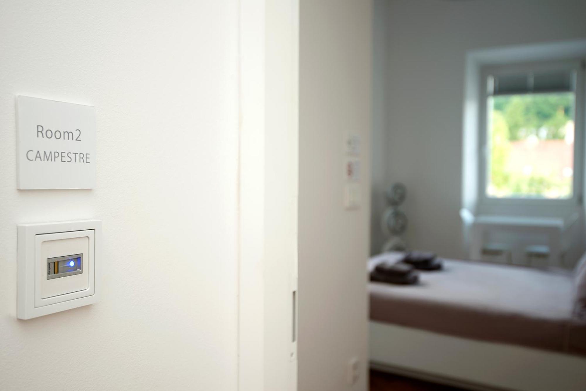 Double Room with River View - Photo 15