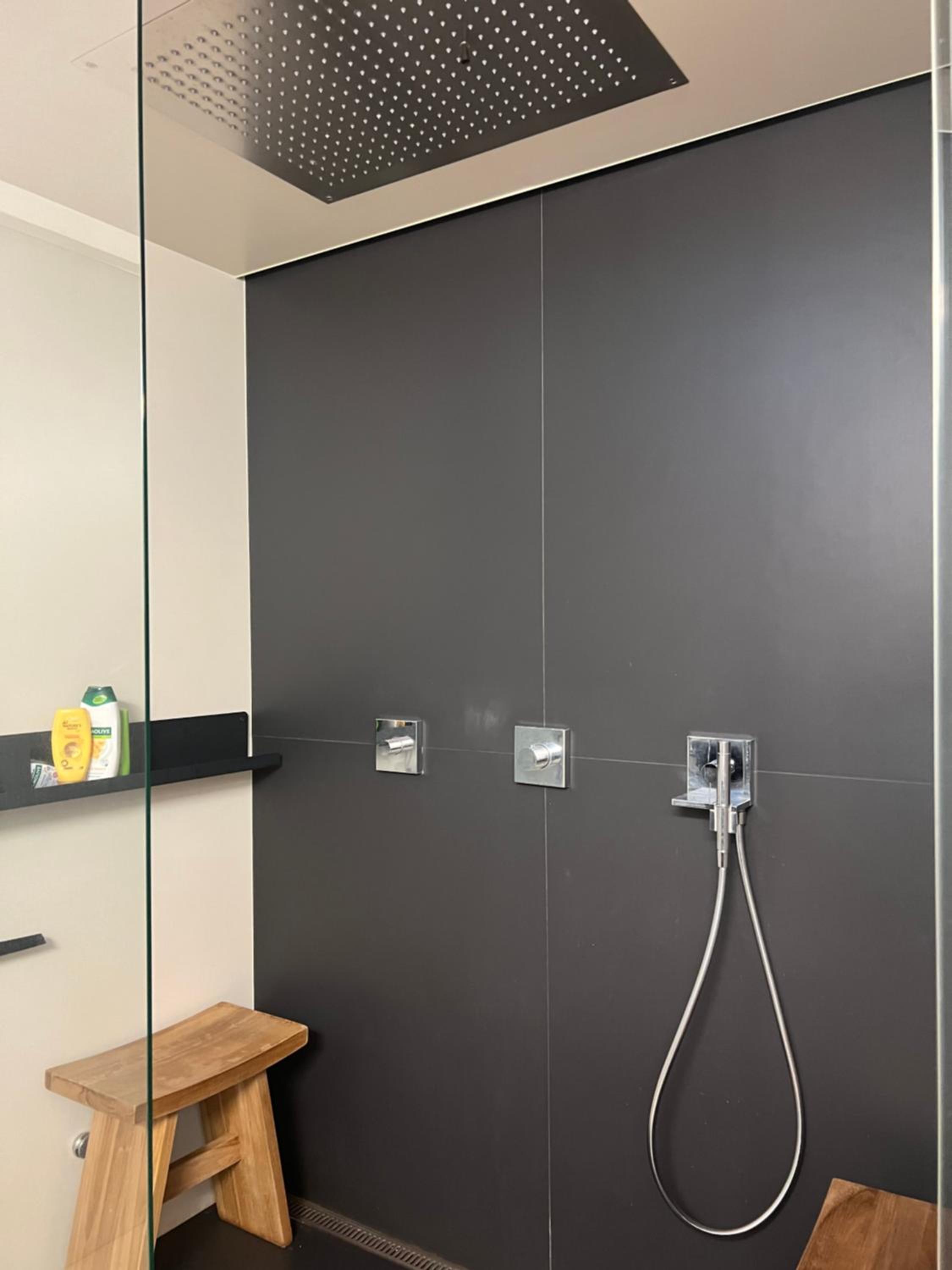 One-Bedroom Apartment - Photo 14