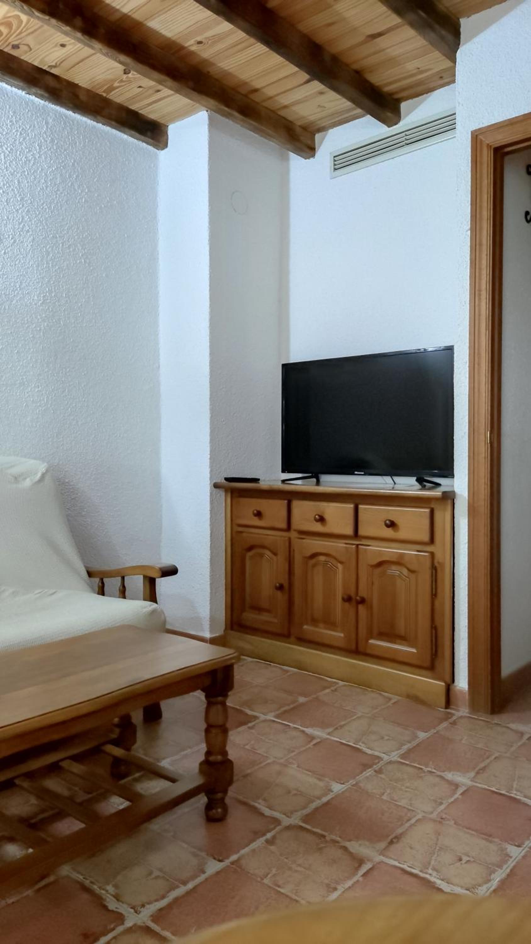 Two-Bedroom Apartment (4 Adults) photo 2