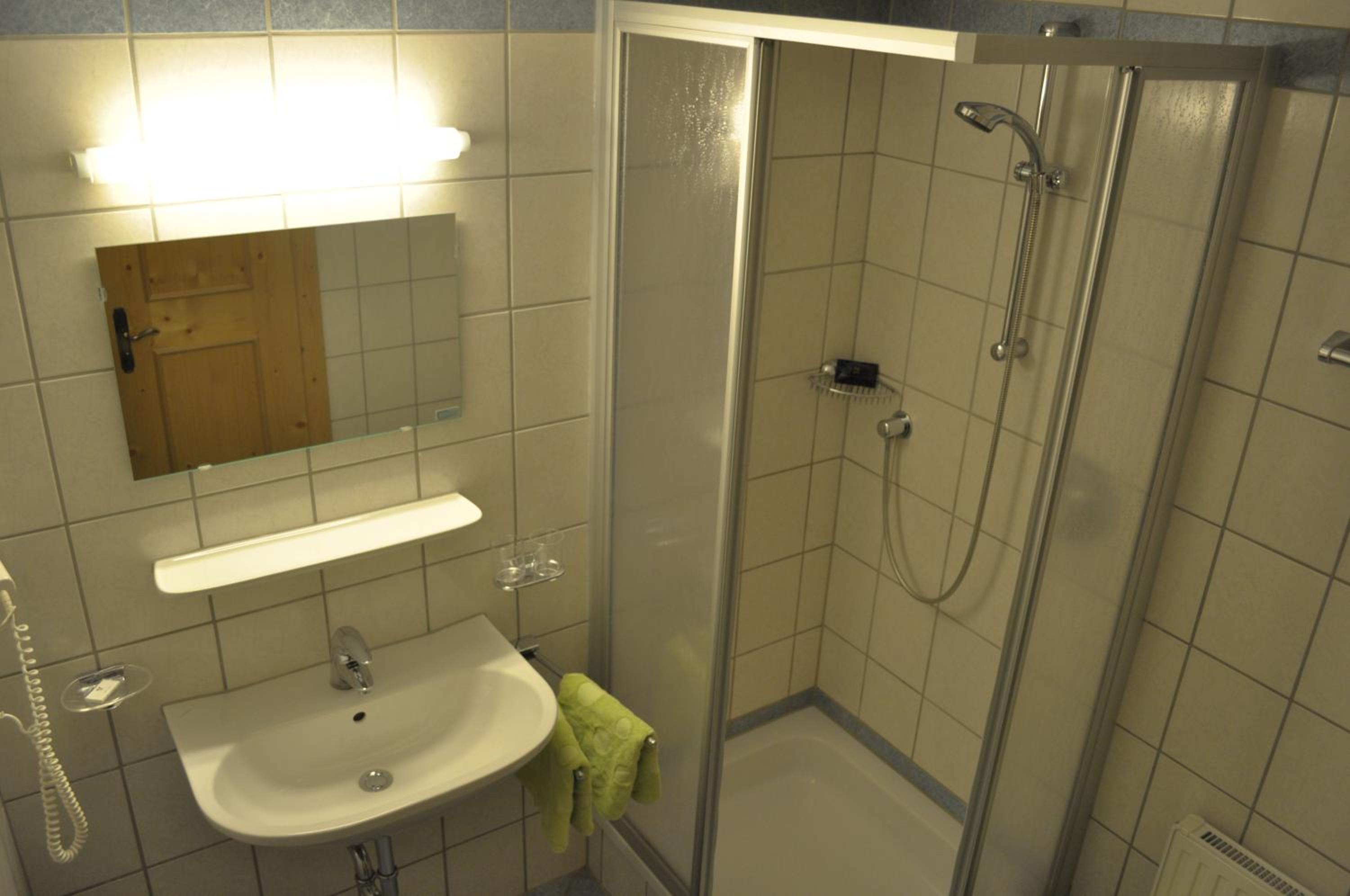 Single Room with Private External Bathroom photo 3