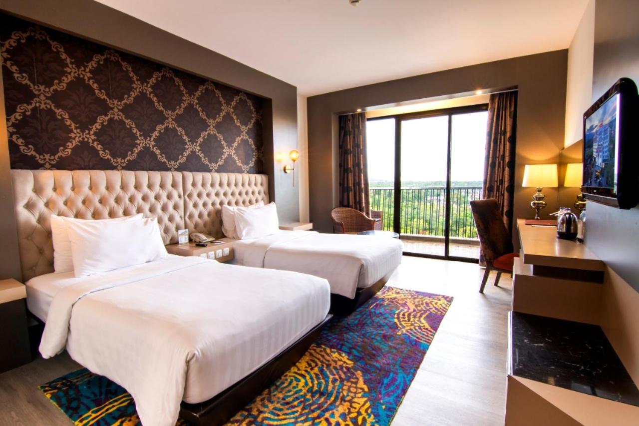 Grand Deluxe Twin Room