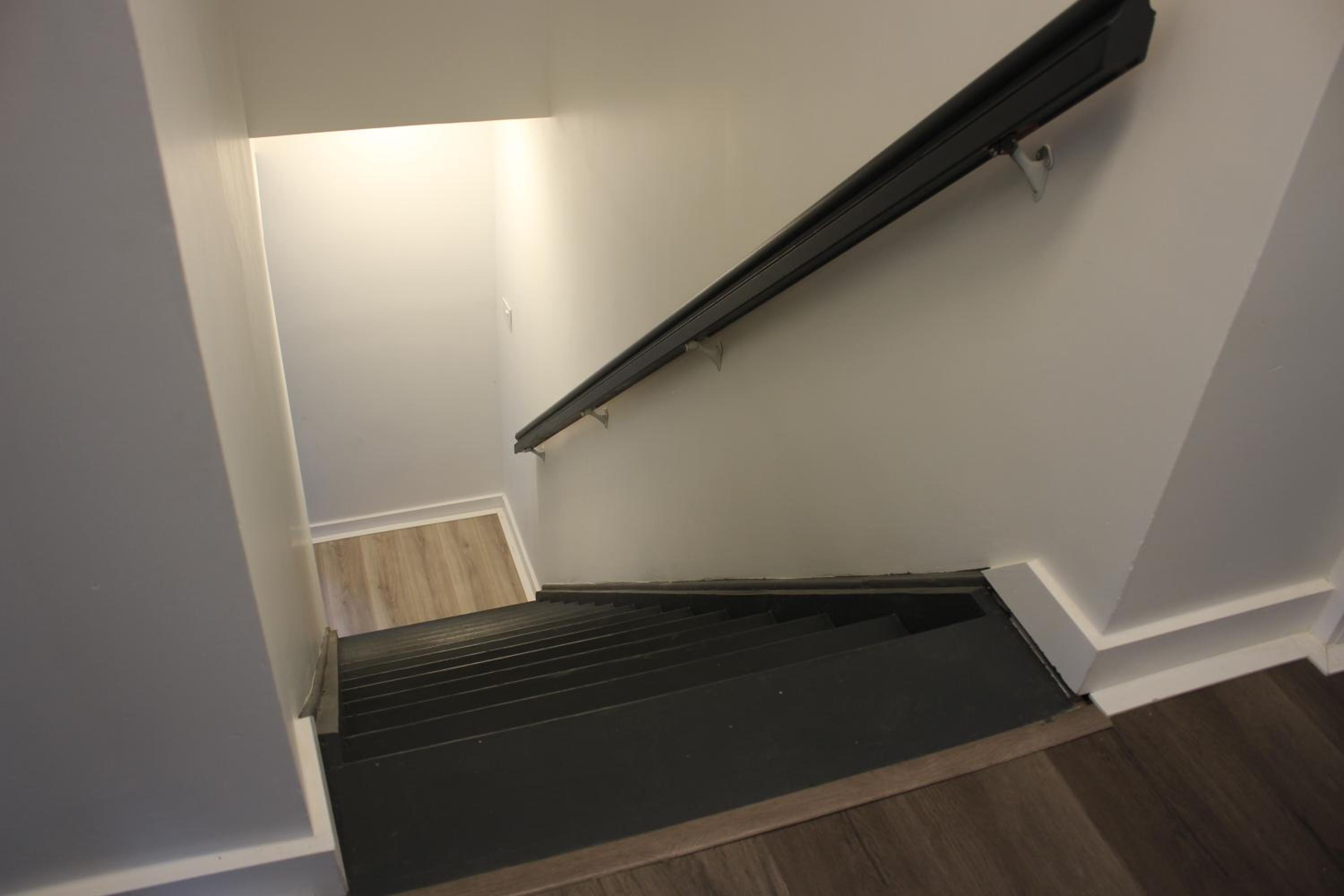 Four-Bedroom House - Photo 4
