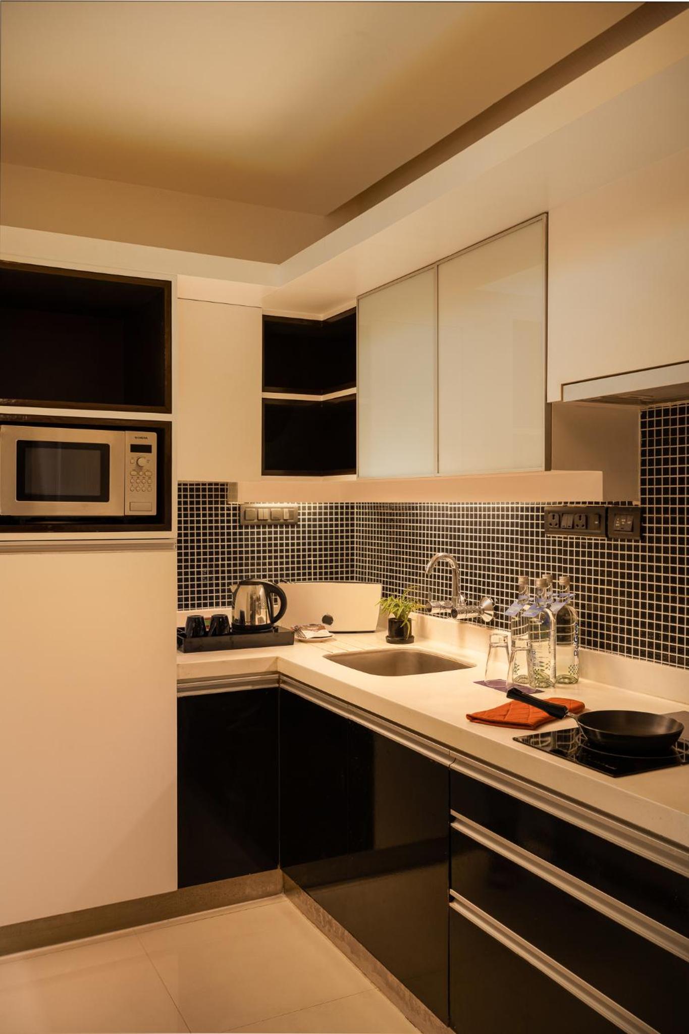 Two-Bedroom Suite with Balcony with 20% discount on food and soft beverages and spa and Happy Hour 1+1 at By the Blue - Photo 5