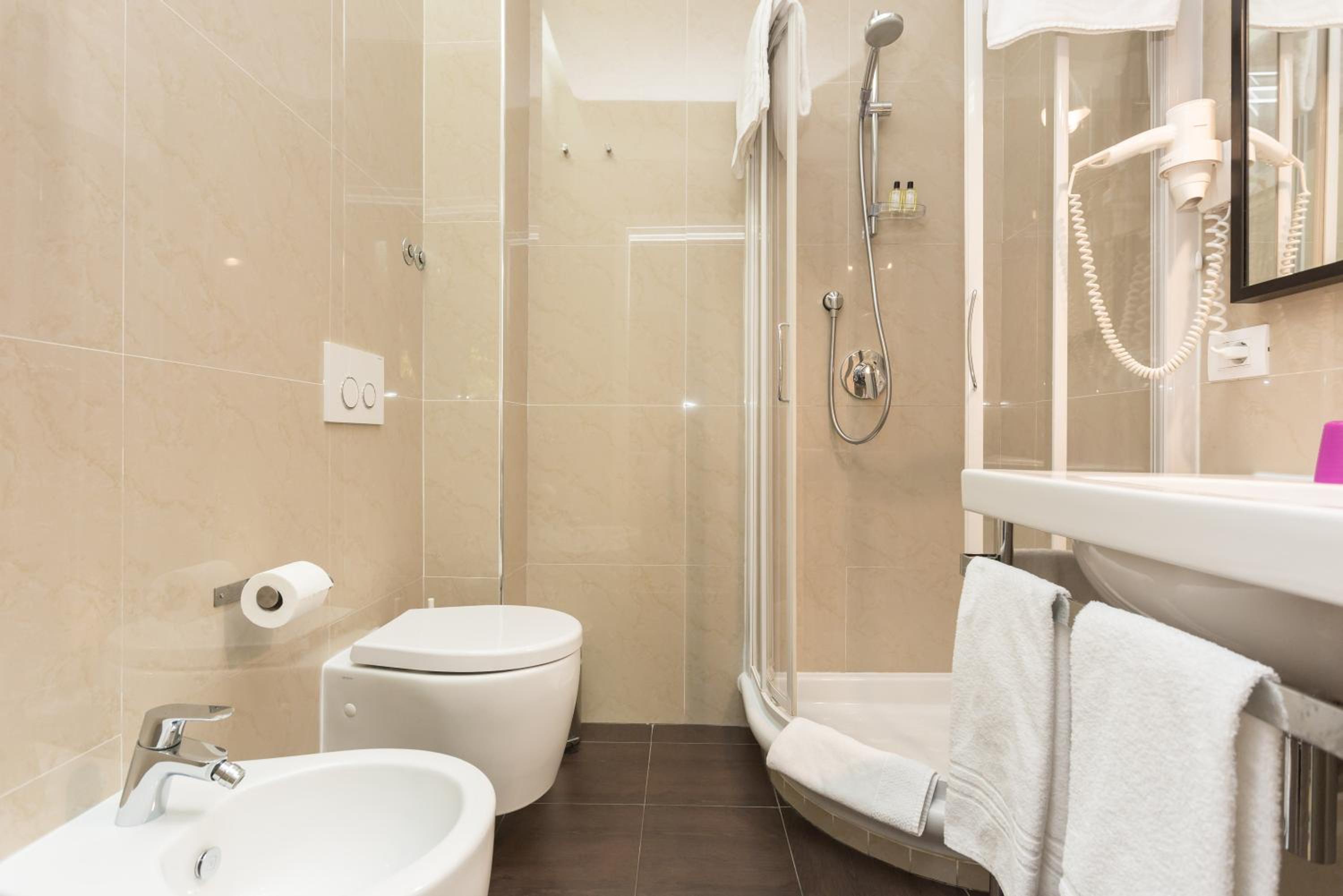 Superior Triple Room - Photo 3