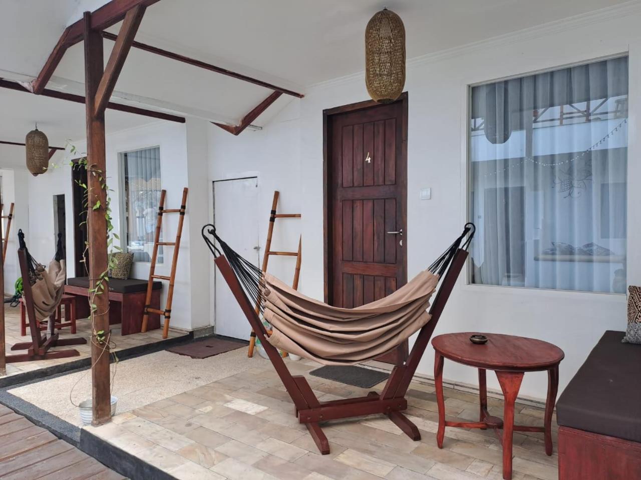 Bungalow Room - Photo 19