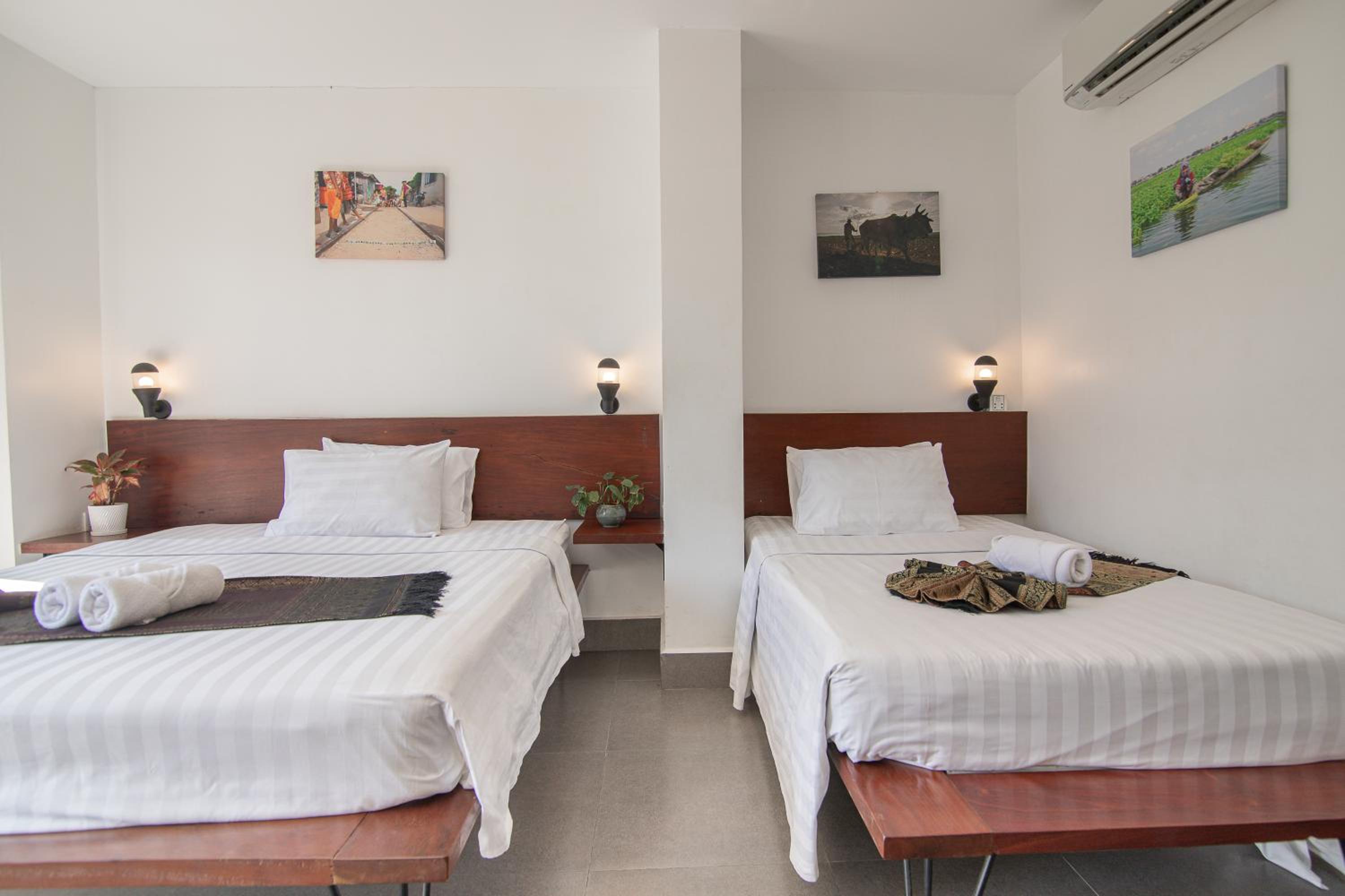 Deluxe Triple Room with Balcony - Photo 6