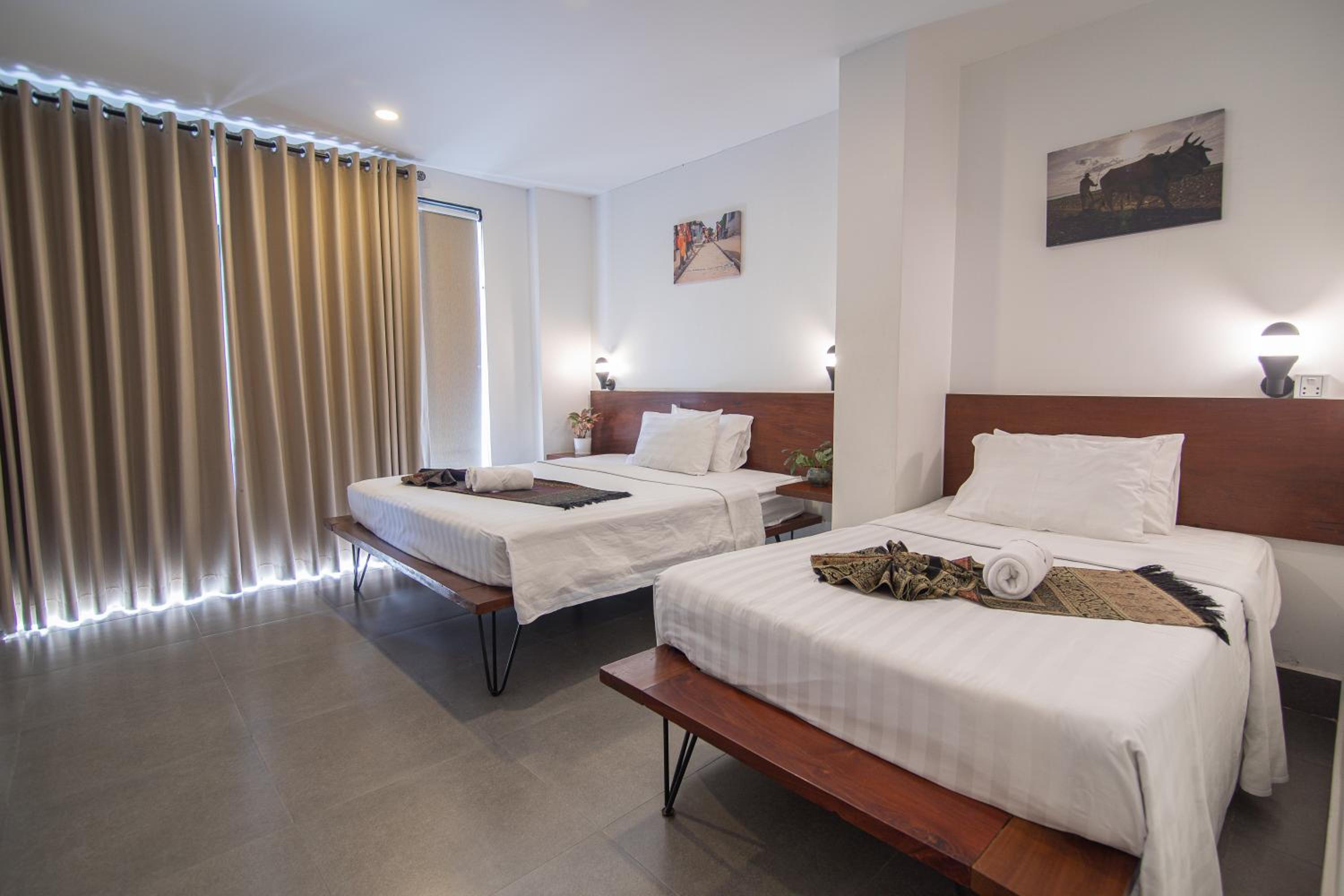 Deluxe Triple Room with Balcony - Photo 7