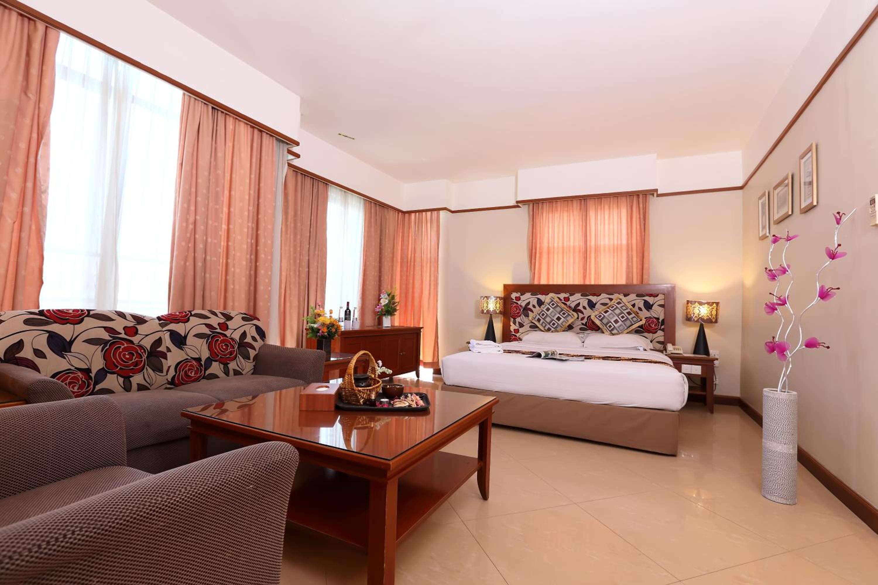 Junior Suite - Photo 1