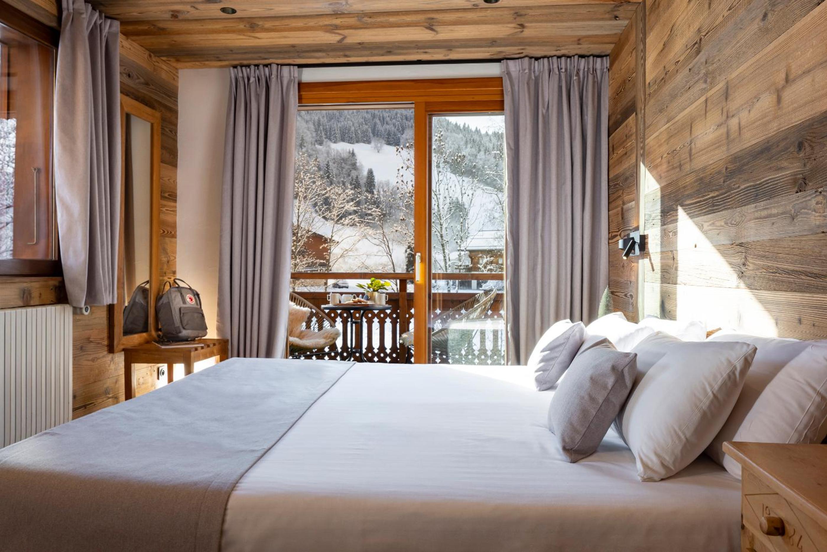 Double Room with Balcony - Photo 1