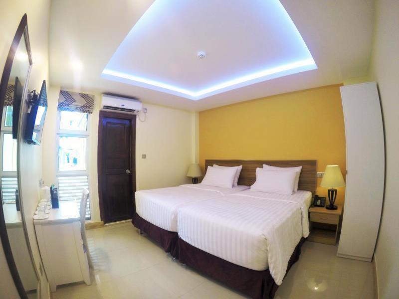 Standard Twin Room photo 2