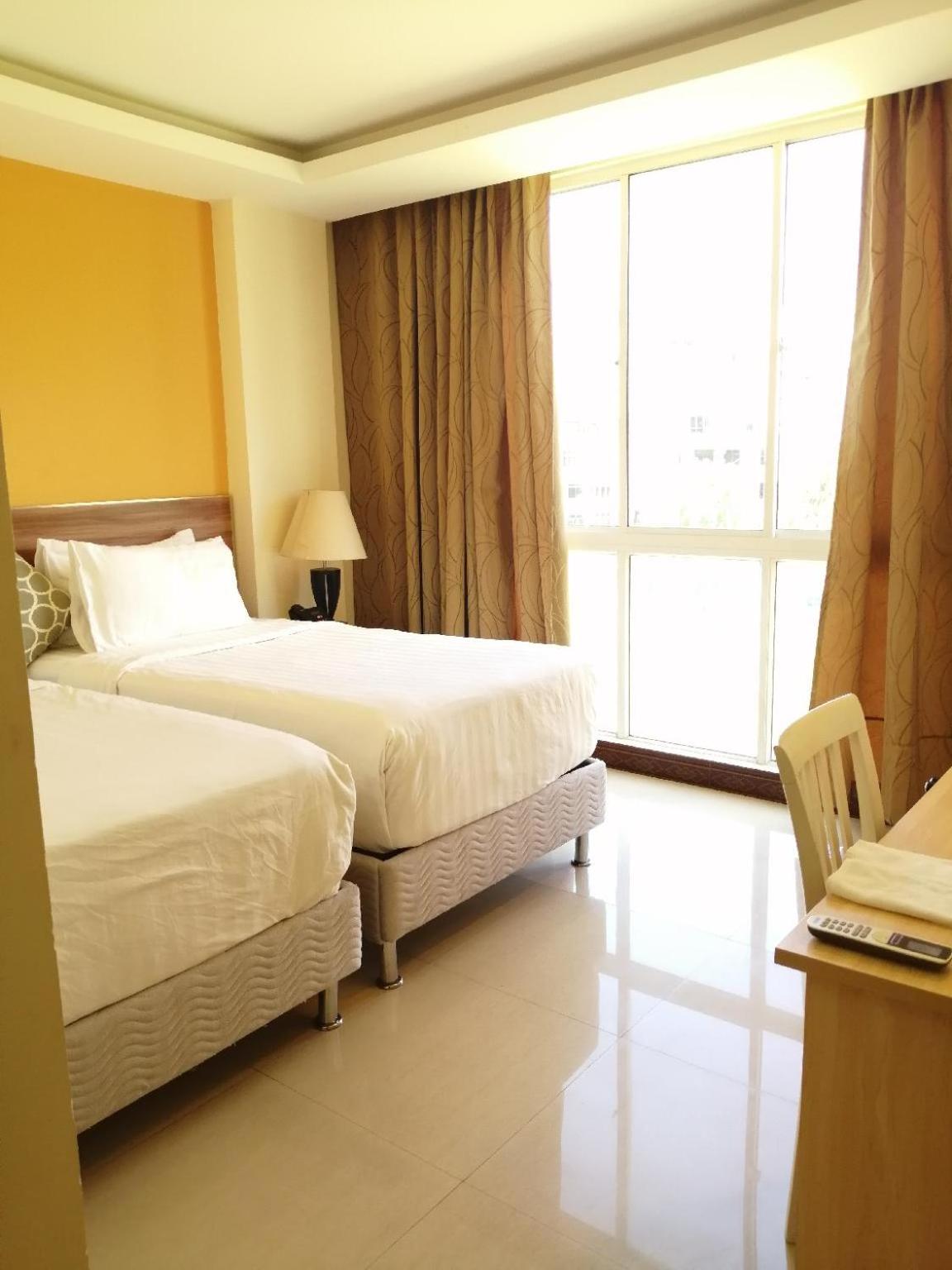 Twin Room with City View photo 3