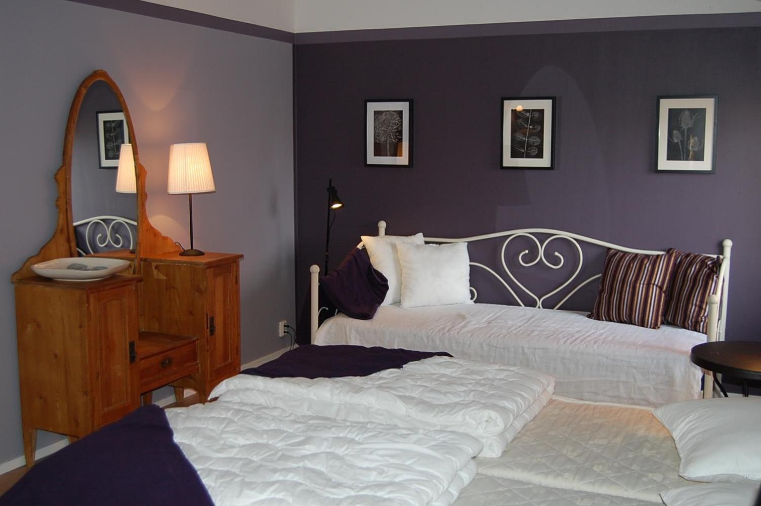 Quadruple Room with Shared Bathroom photo 2