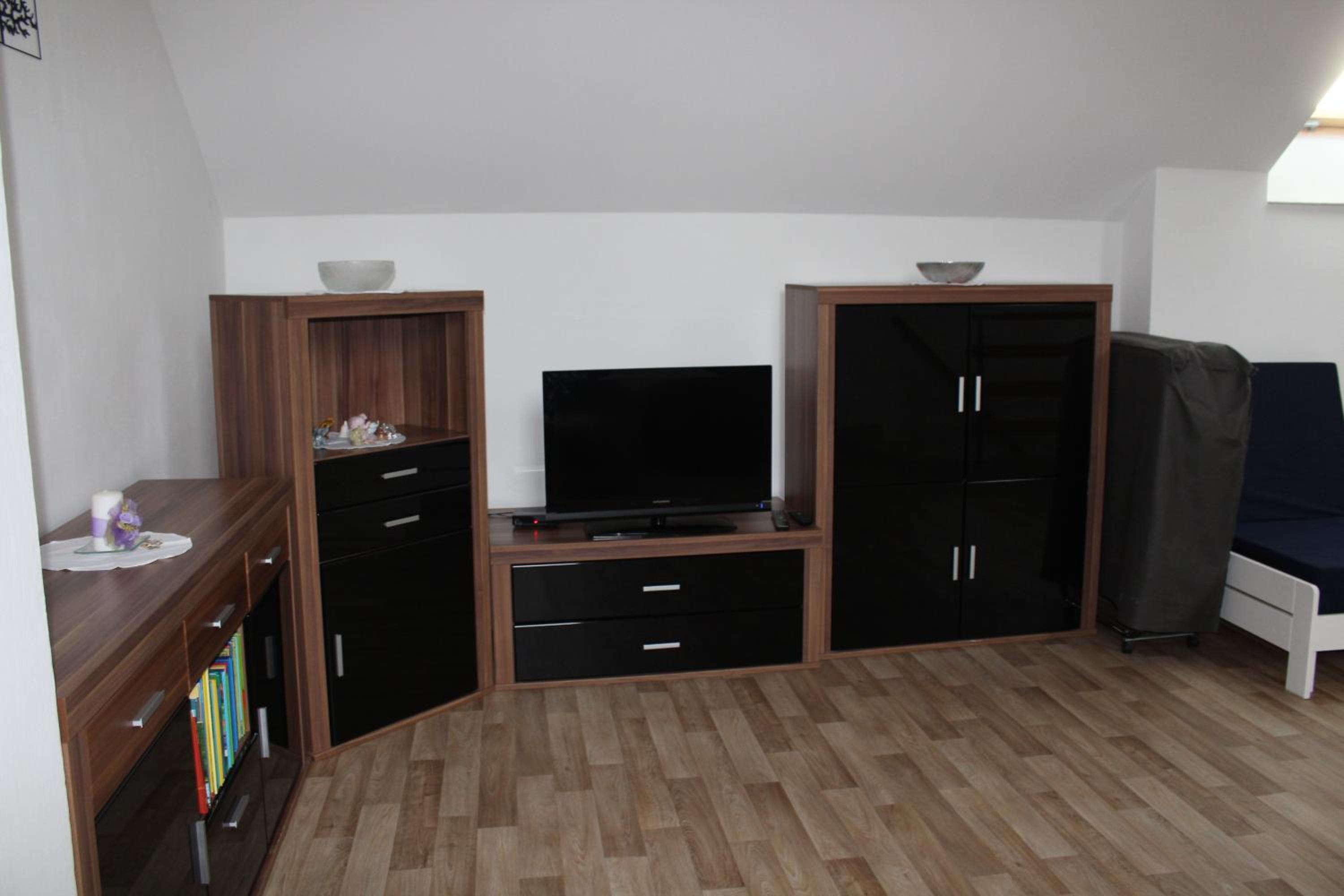 One-Bedroom Apartment photo 3