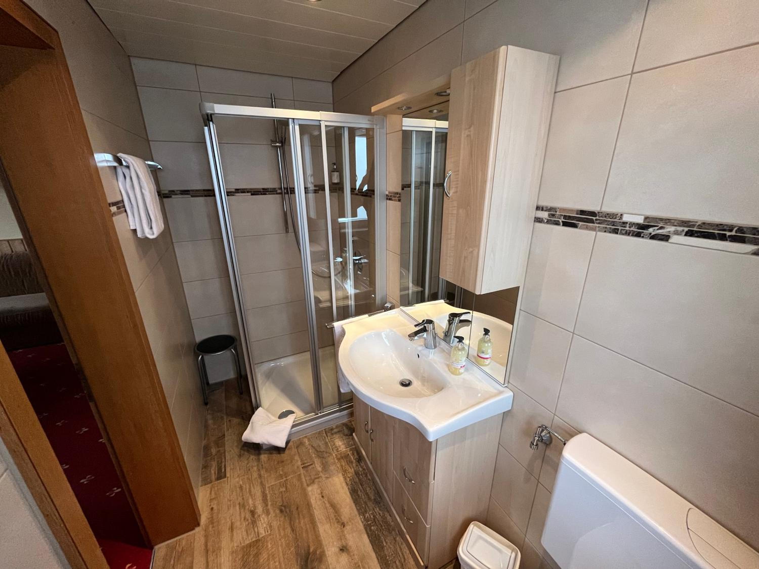 Double Room with Mountain View - Photo 2