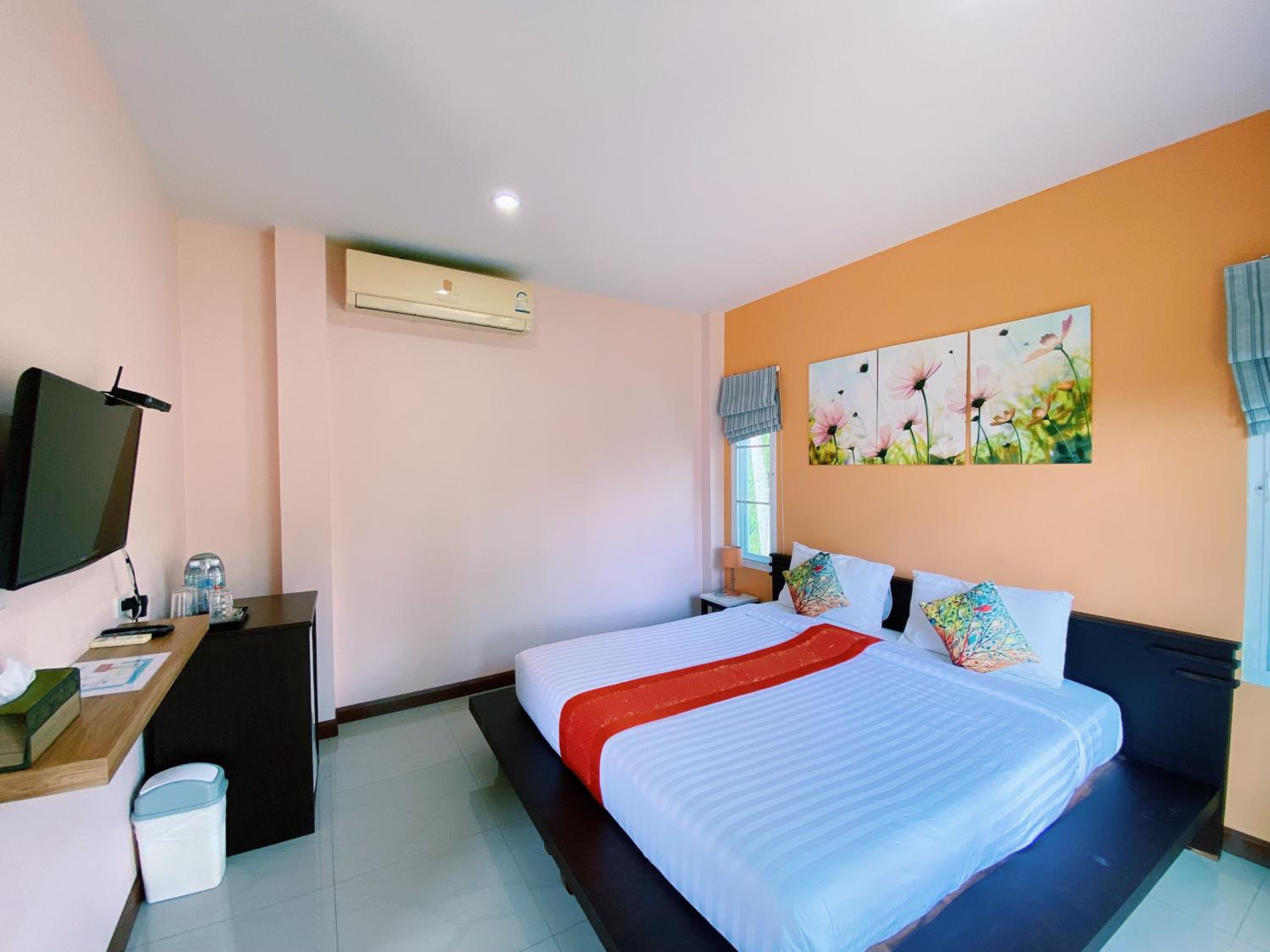 King Room with Balcony photo 2