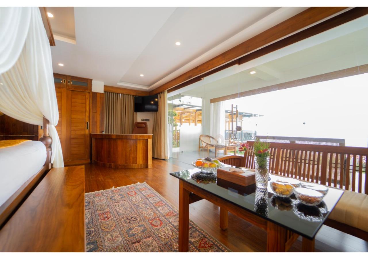 Premium Suite - Photo 8