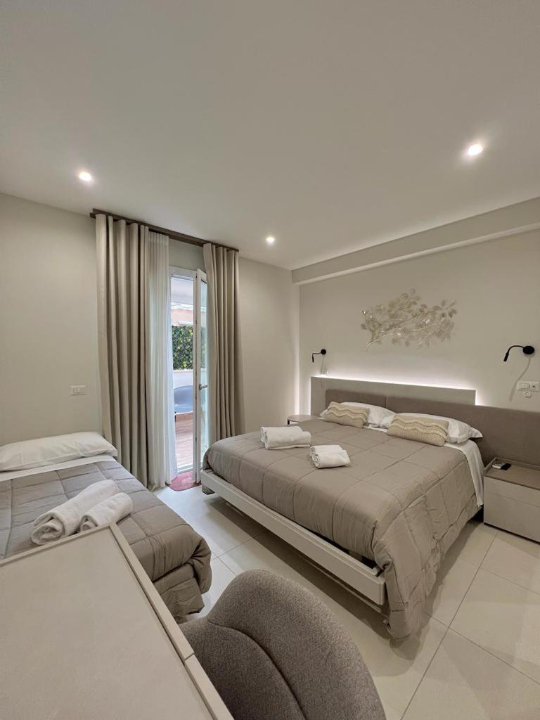 Deluxe Triple Room - Photo 1