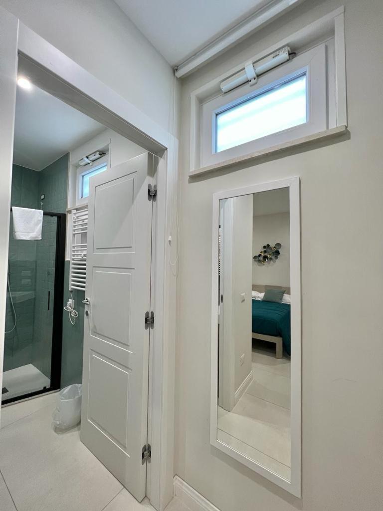 Standard Double Room - Photo 8