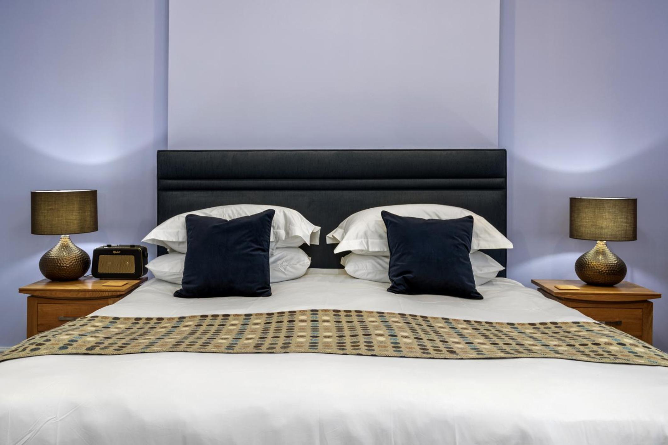 Luxury Superior King Room with Shower photo 1
