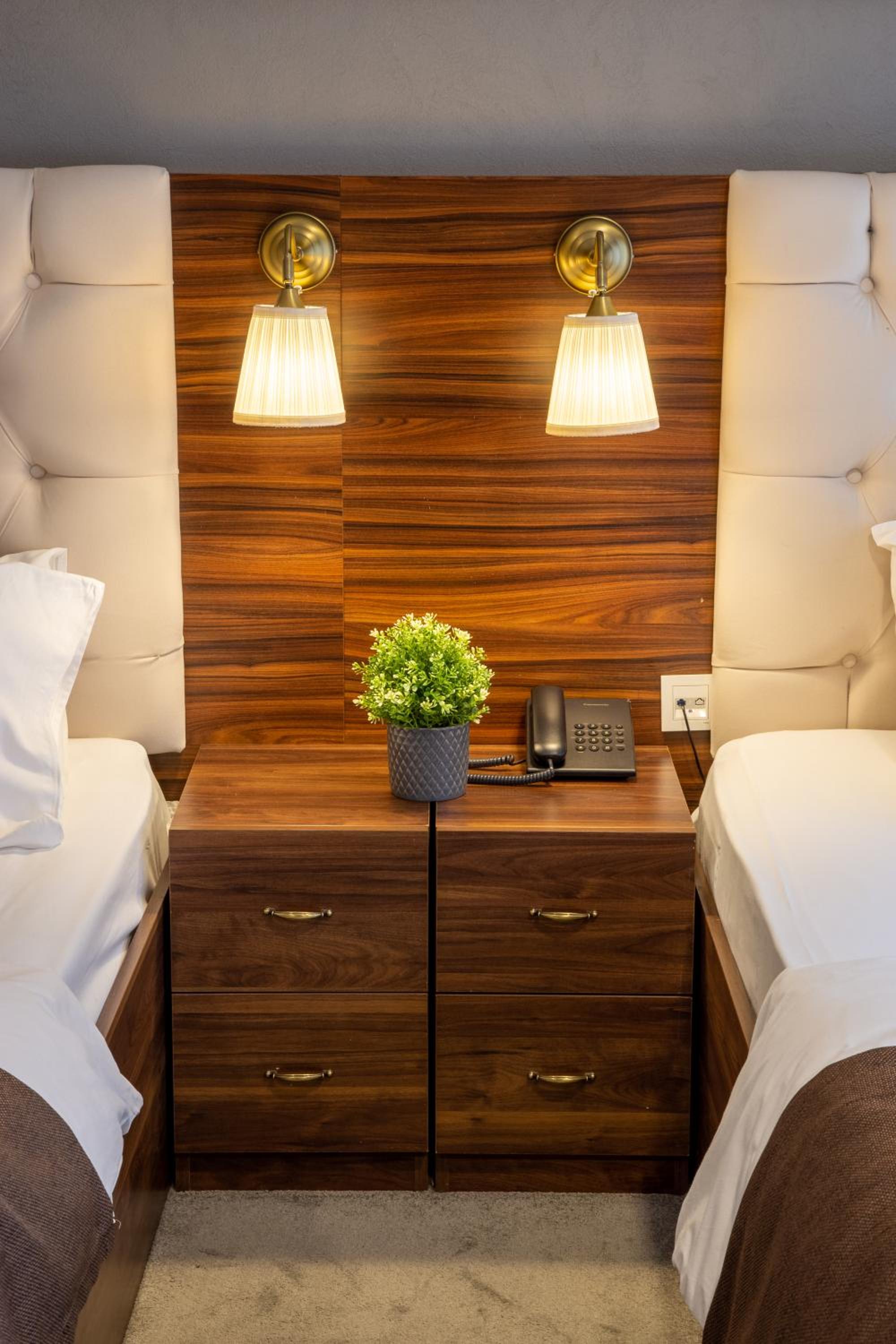 Standard Triple Room with Sea View photo 1