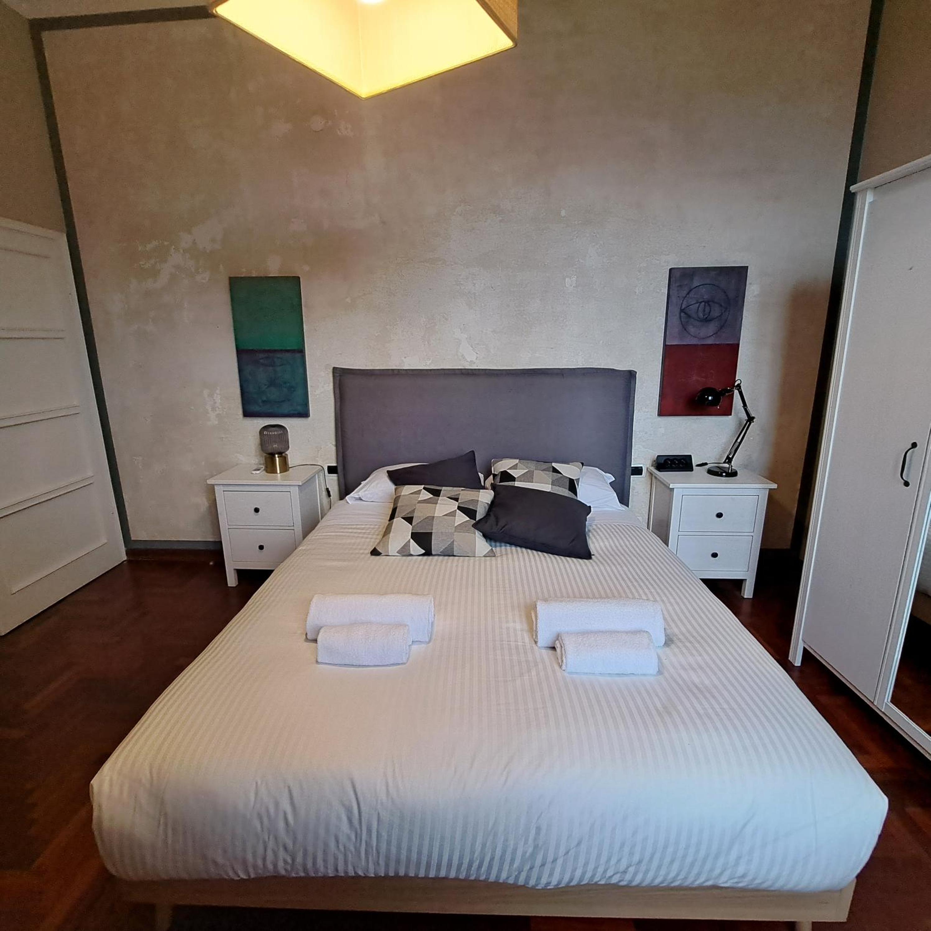 One-Bedroom Apartment photo 3