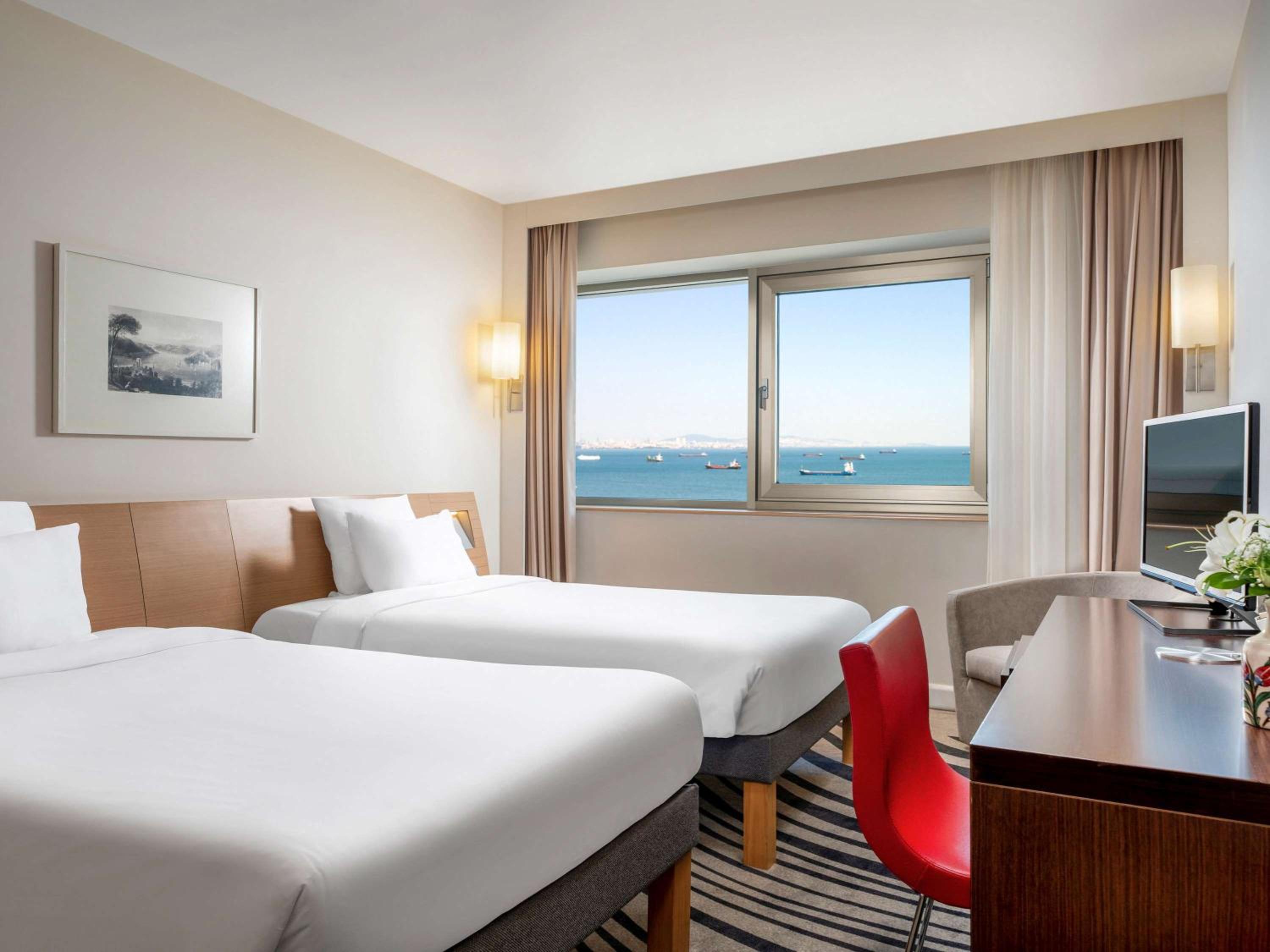 Standard Room with twin beds photo 1