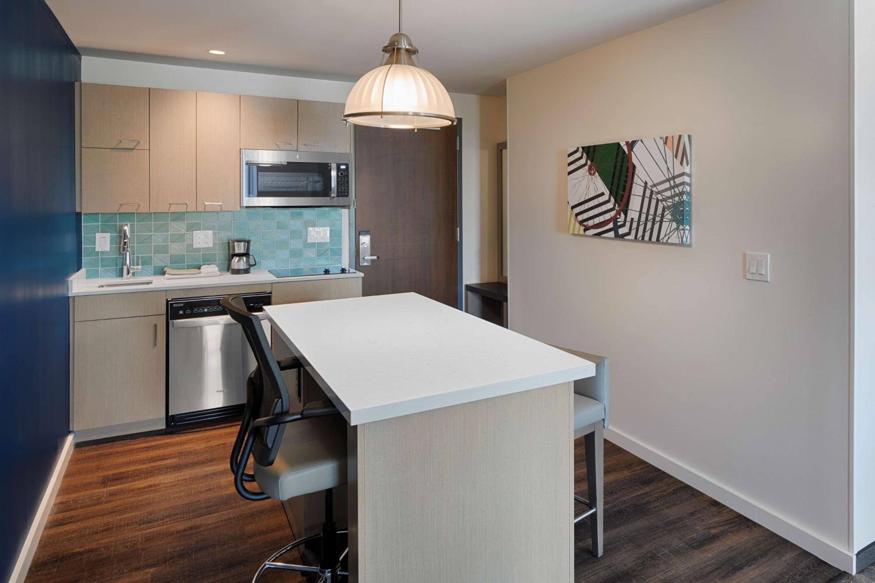 Studio Suite with Two Queen Beds, Sofa Bed and Kitchen - Photo 2