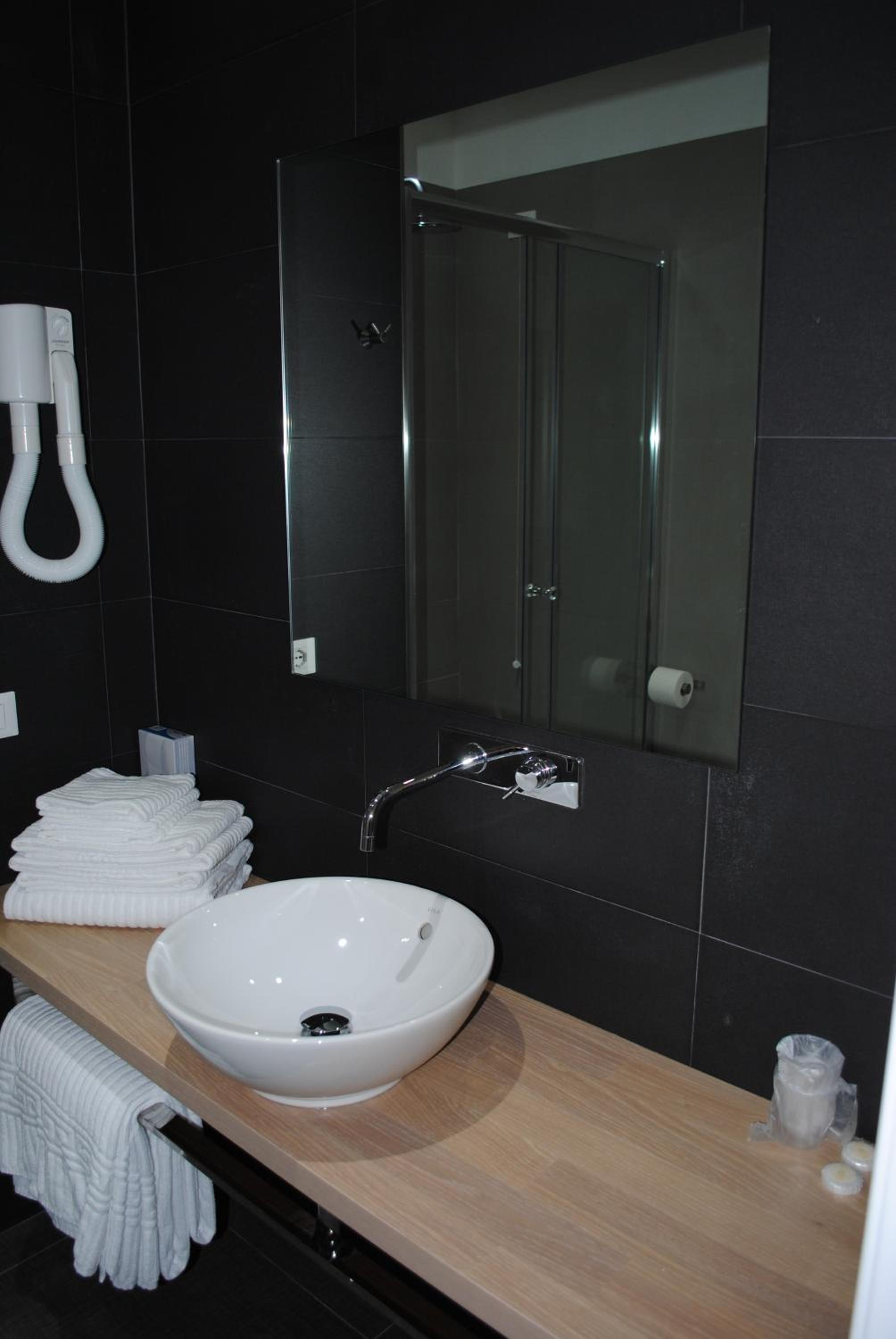Superior Triple Room - Photo 3