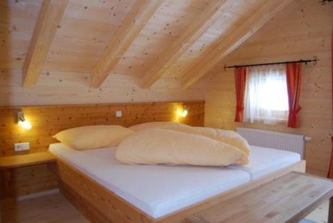 Chalet (6 Adults) photo 1