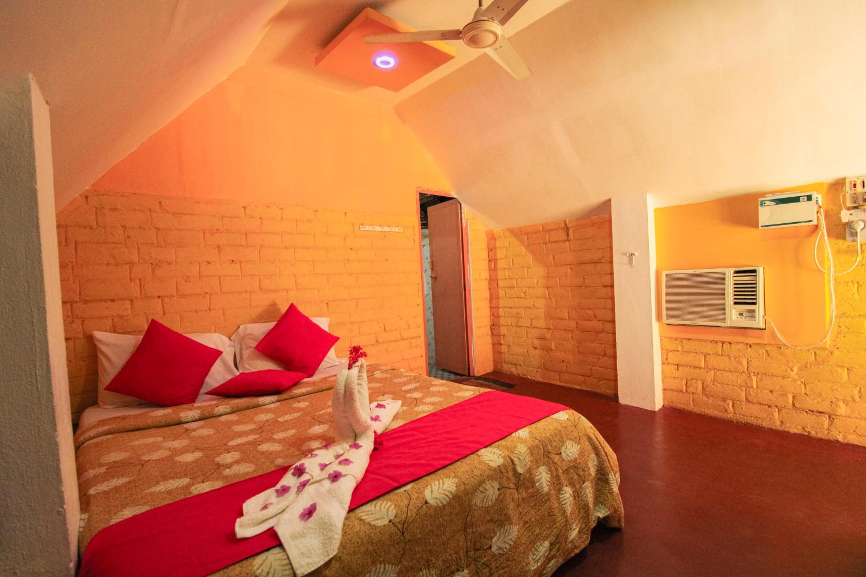 Double Room - Photo 5
