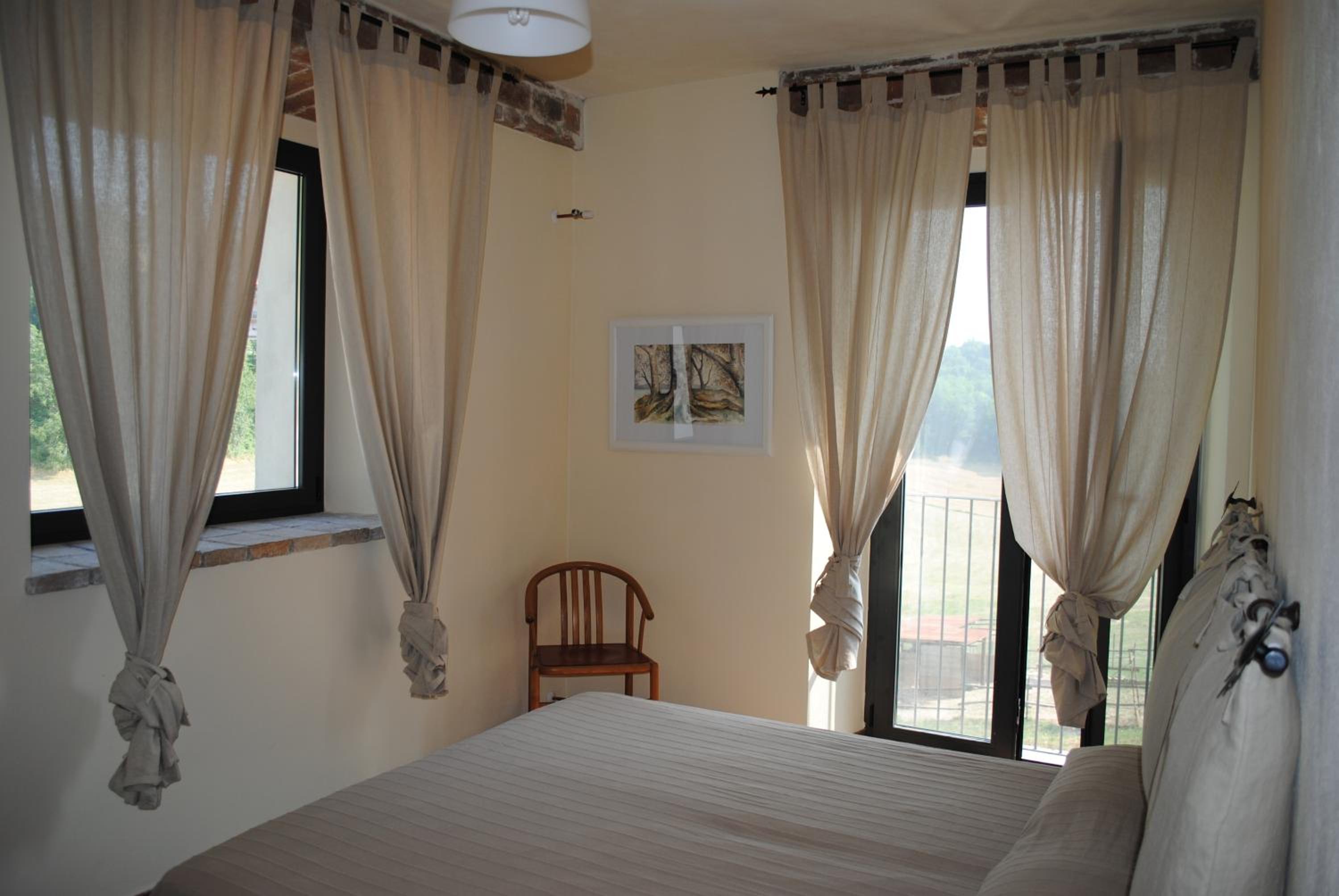 Economy Quadruple Room - Photo 3