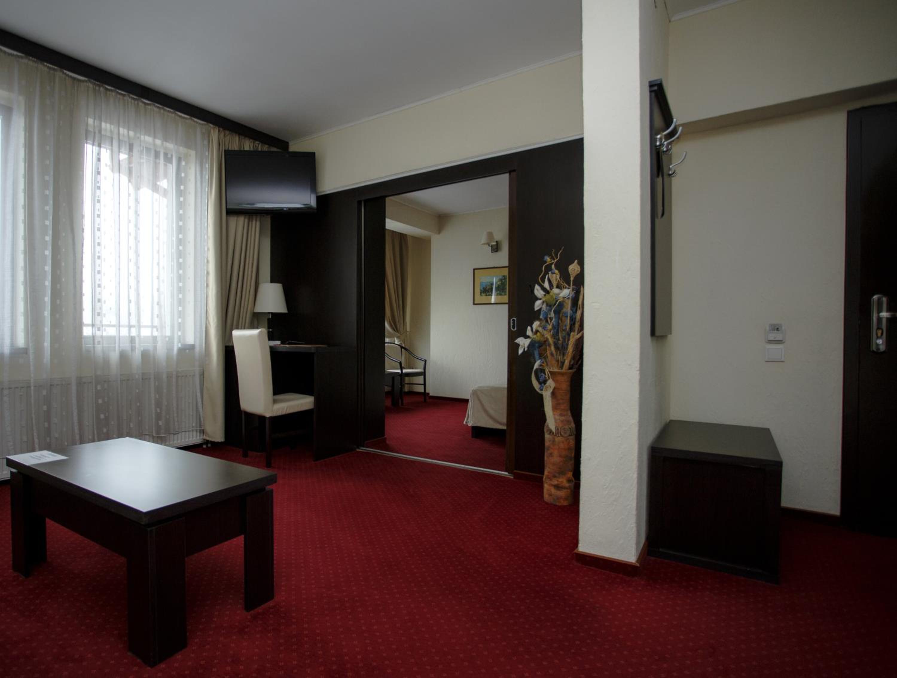 Apartment - Photo 18