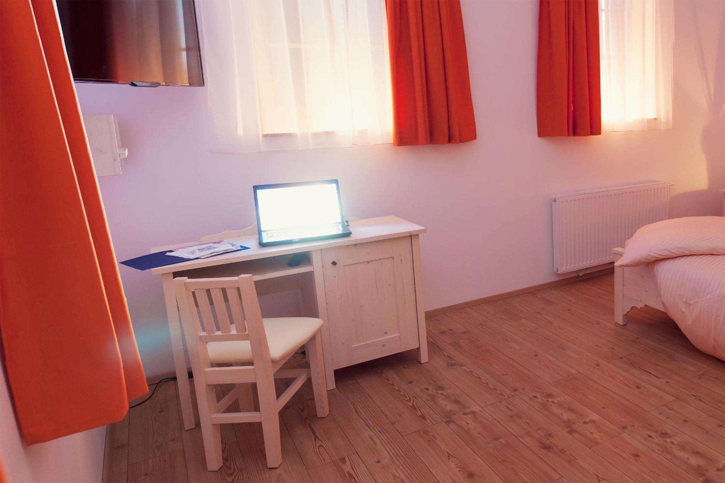 Double Room - Photo 2