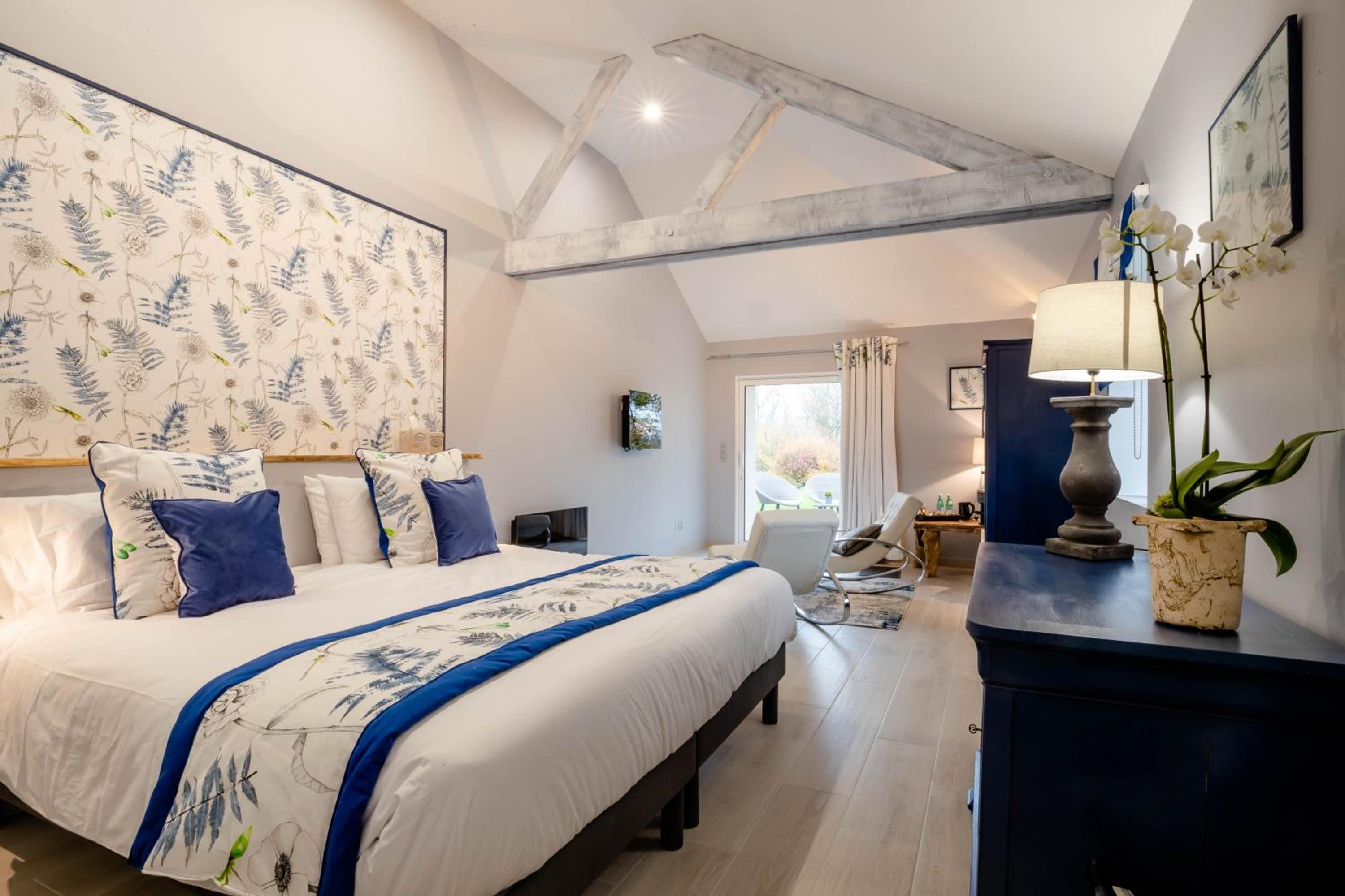 Suite with Garden View photo 3