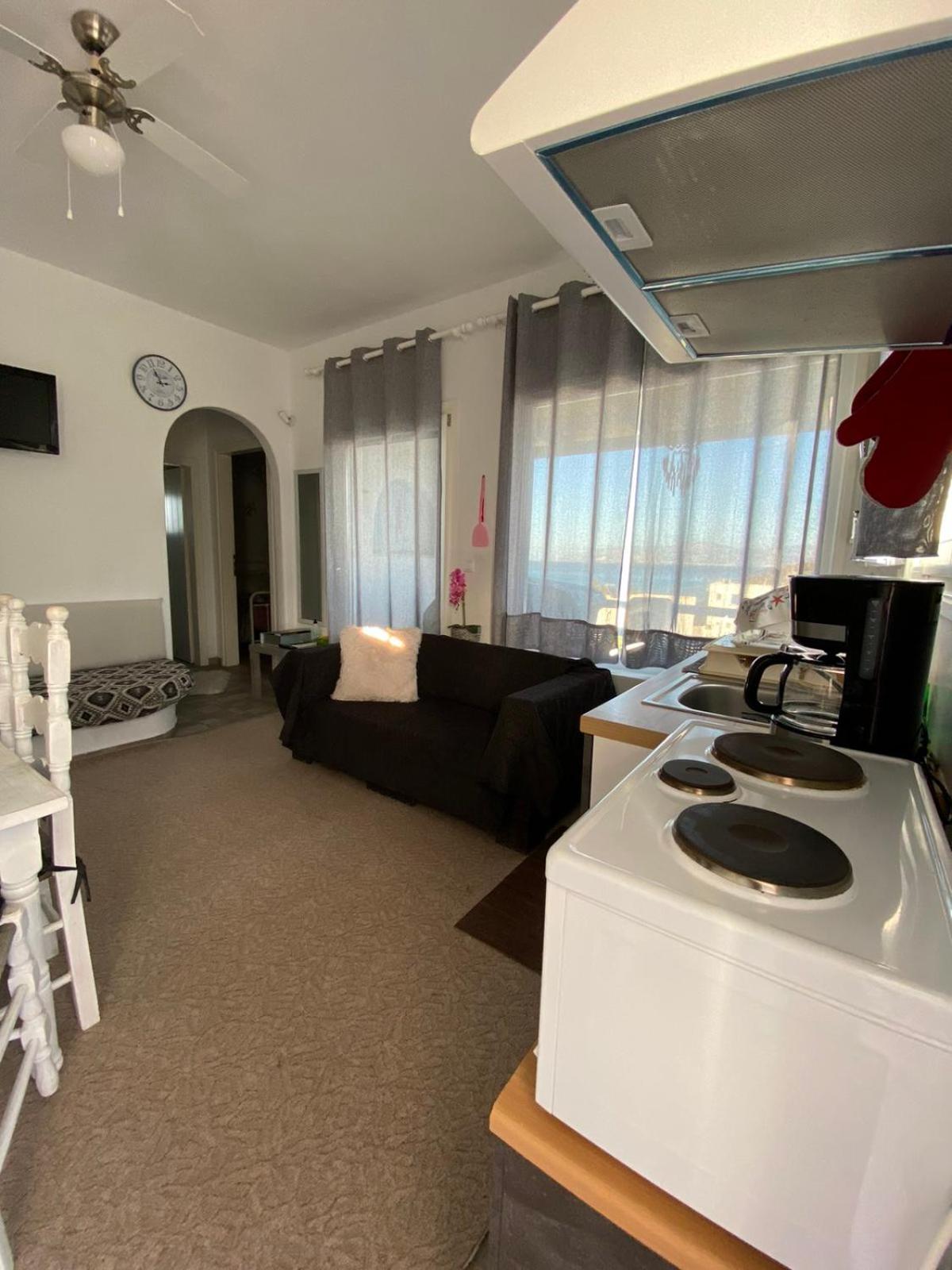 Two-Bedroom House photo 3