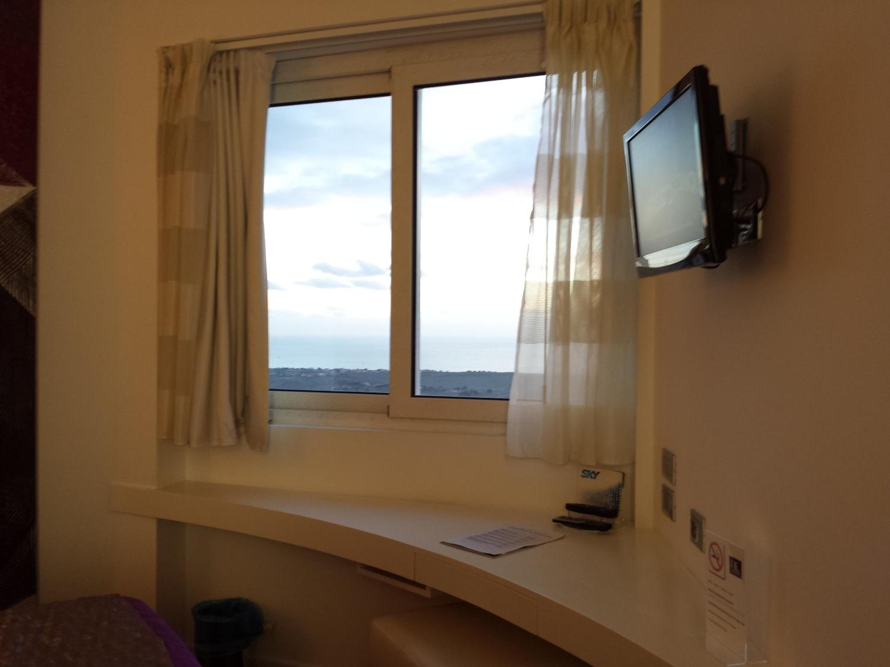 Double Room - Photo 13