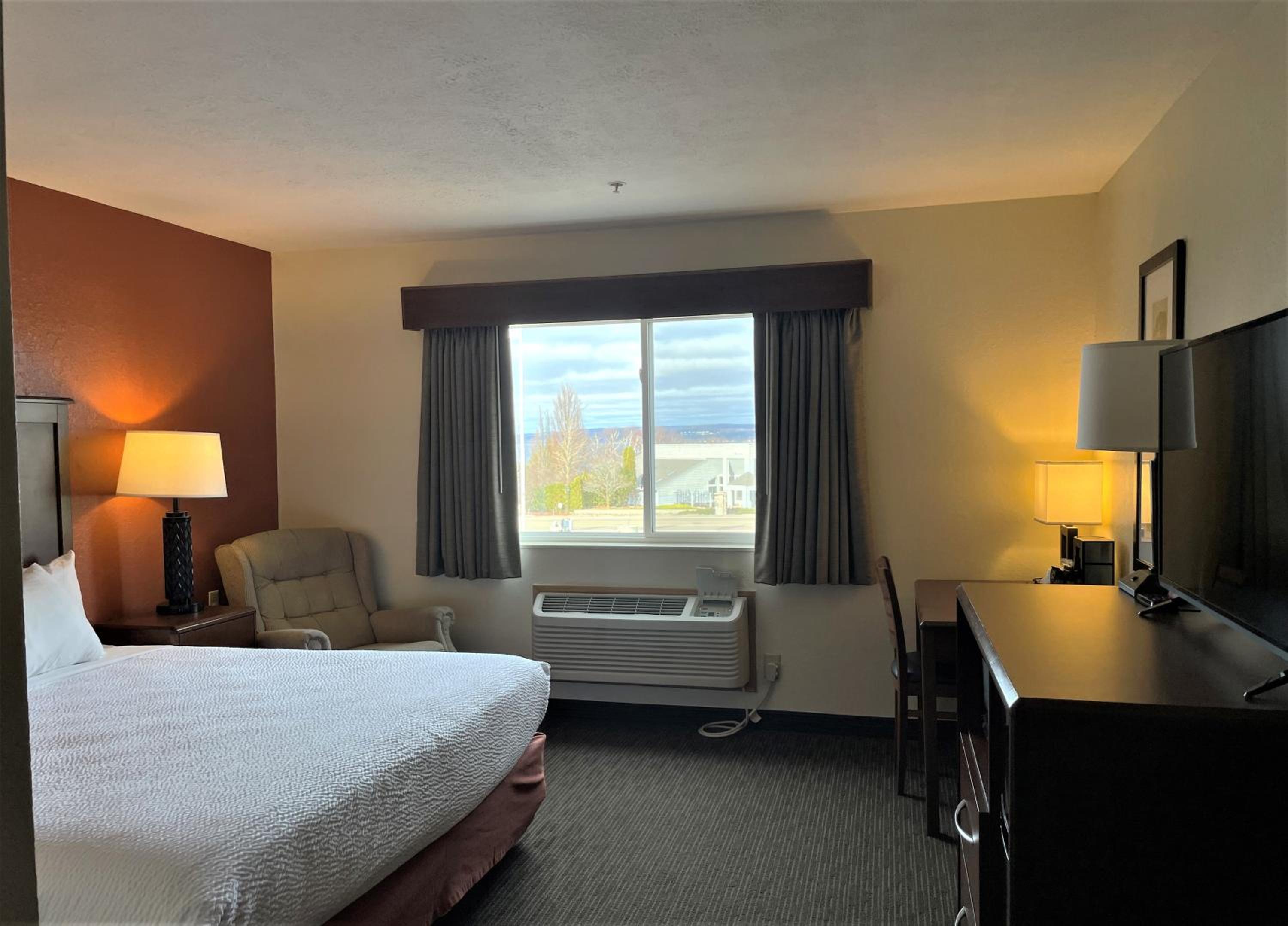 King Room - Mobility Access/Non-Smoking - Photo 4