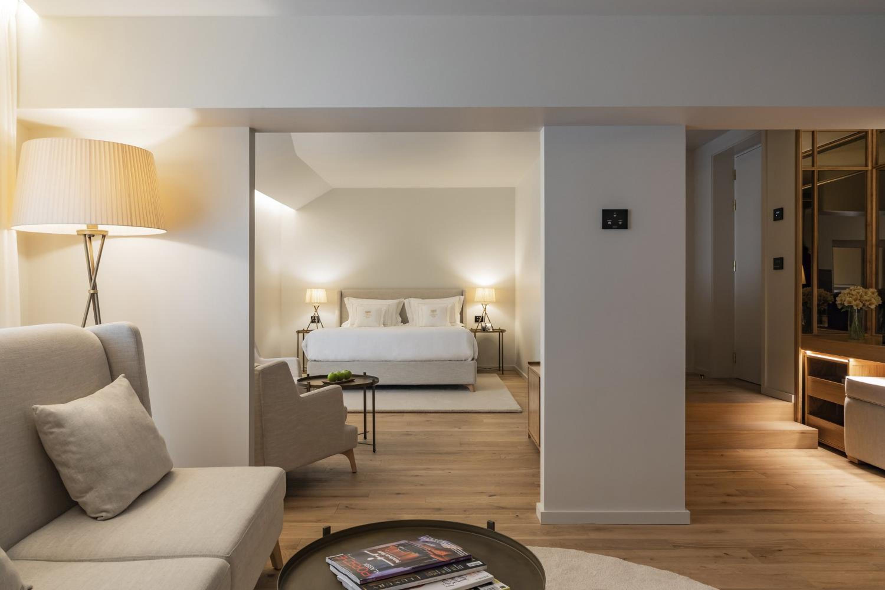 One-Bedroom King Suite with Sofa Bed - Photo 2